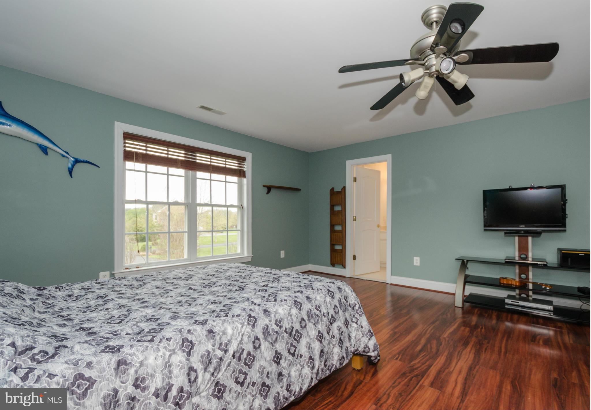 LONG FARM - Residential