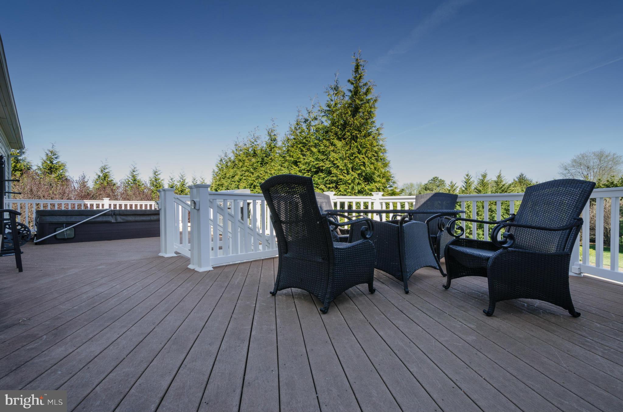 LONG FARM - Residential