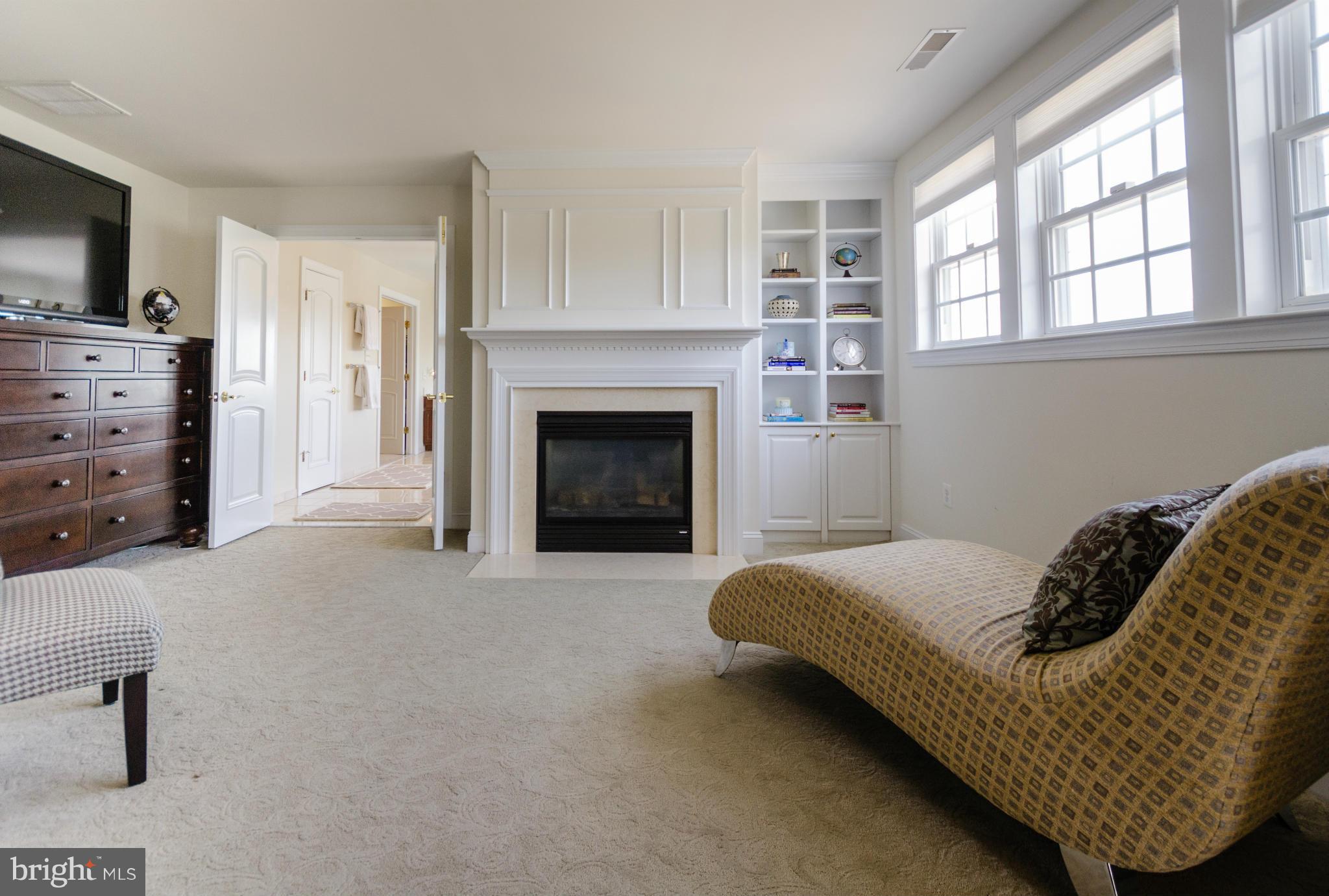 LONG FARM - Residential