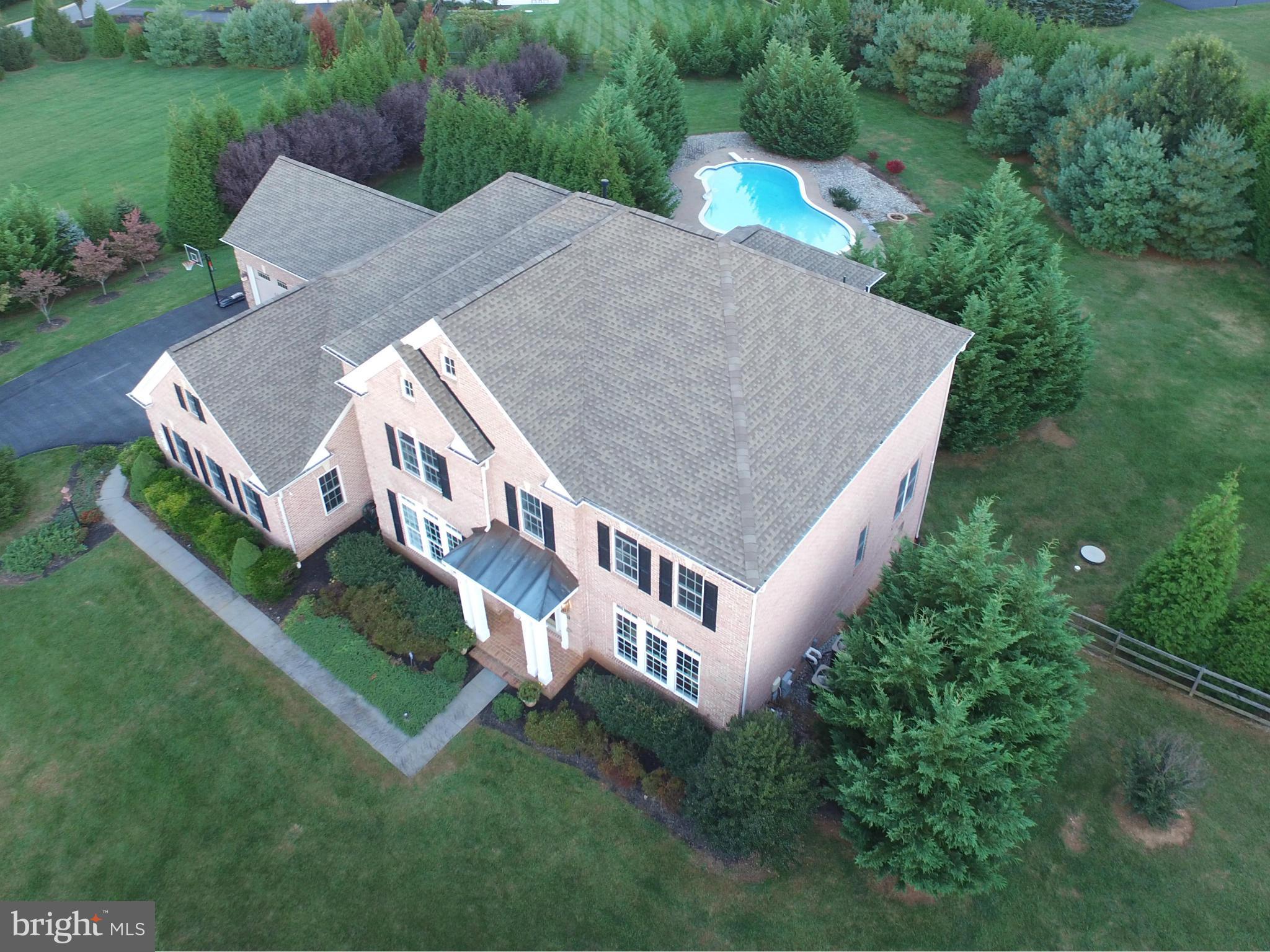 LONG FARM - Residential