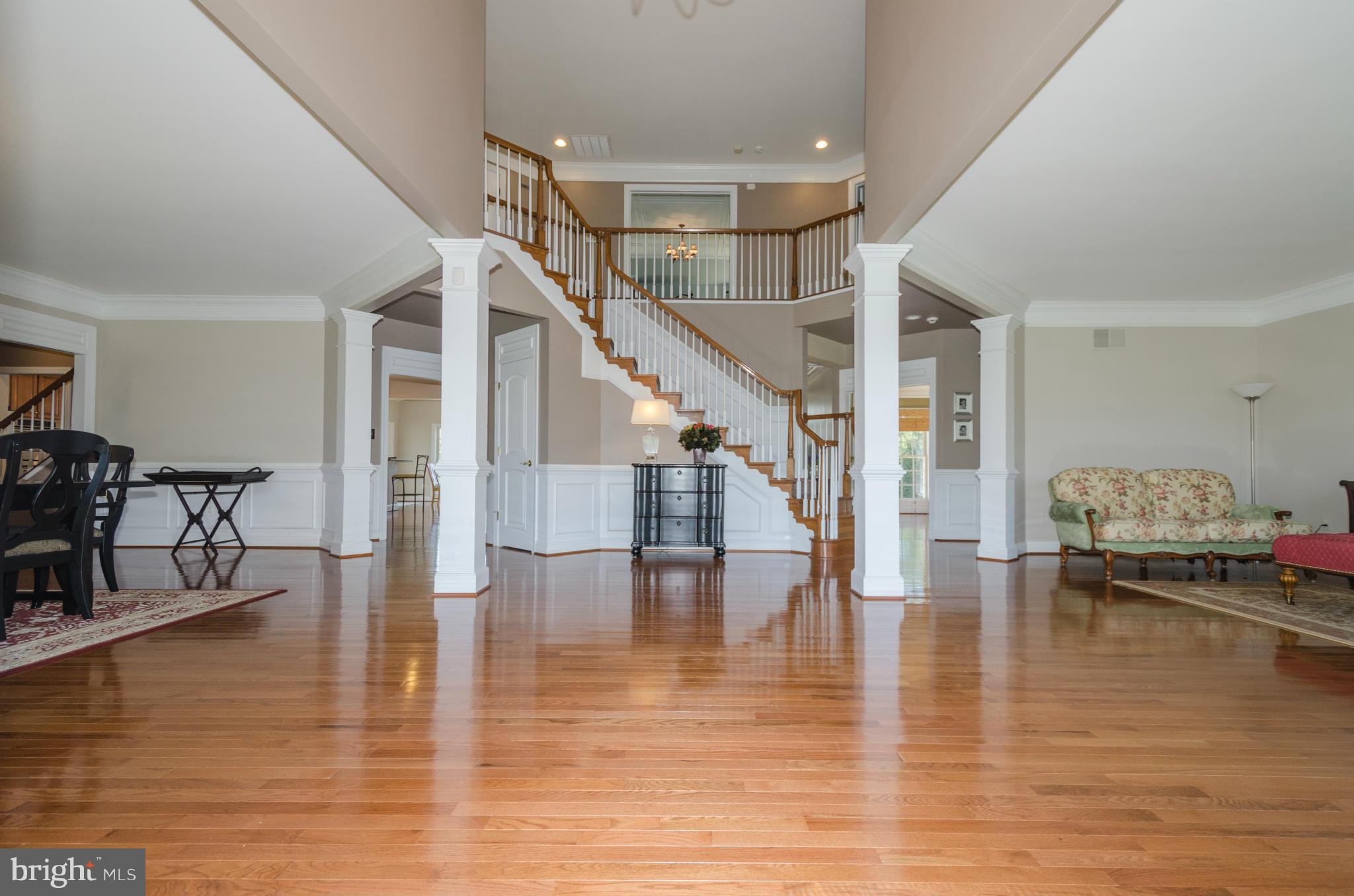 LONG FARM - Residential