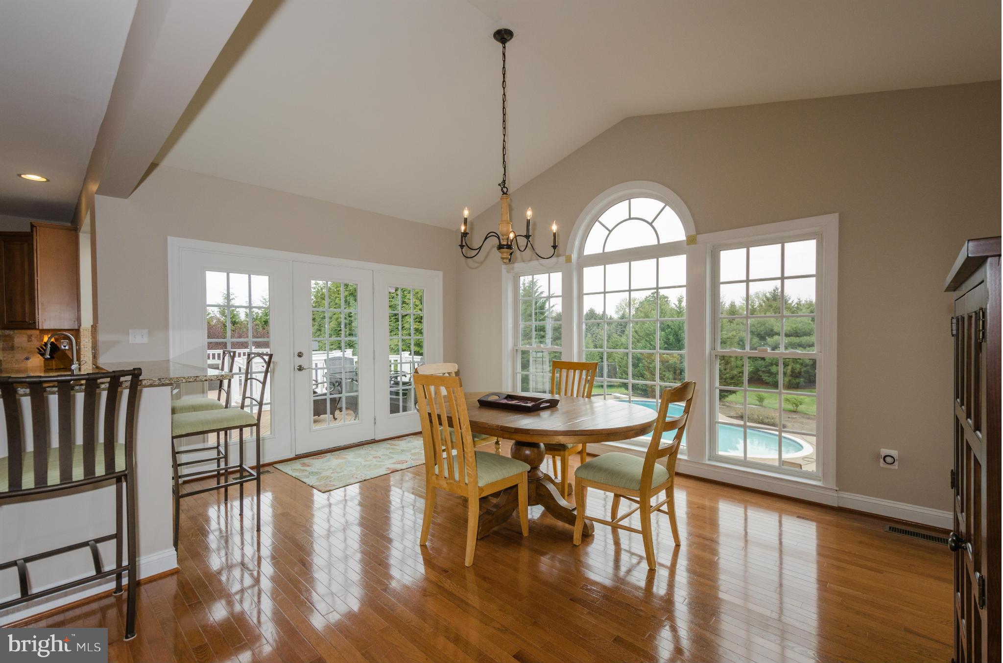 LONG FARM - Residential