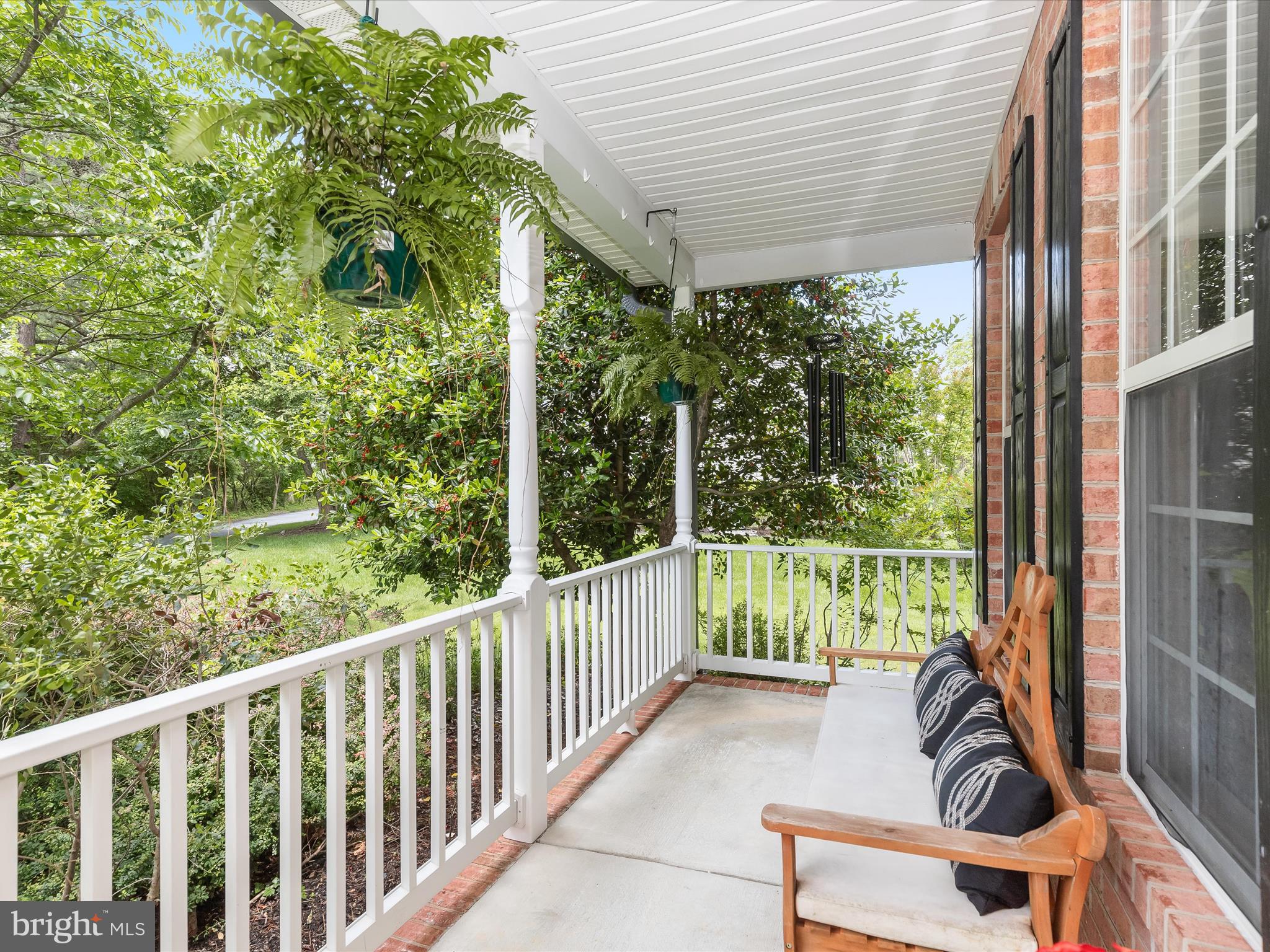 2806 SAINT JOHNS LANE