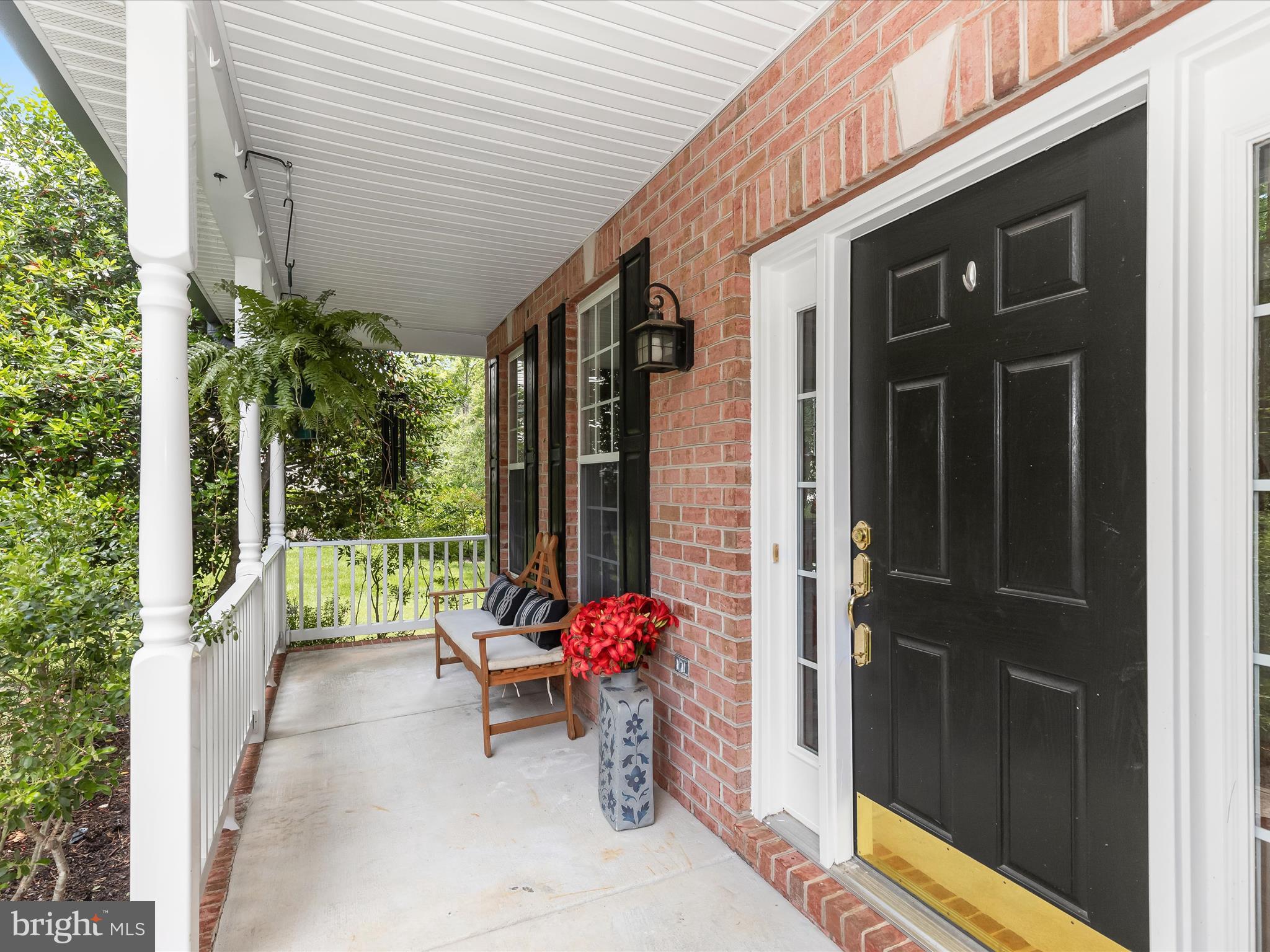 2806 SAINT JOHNS LANE