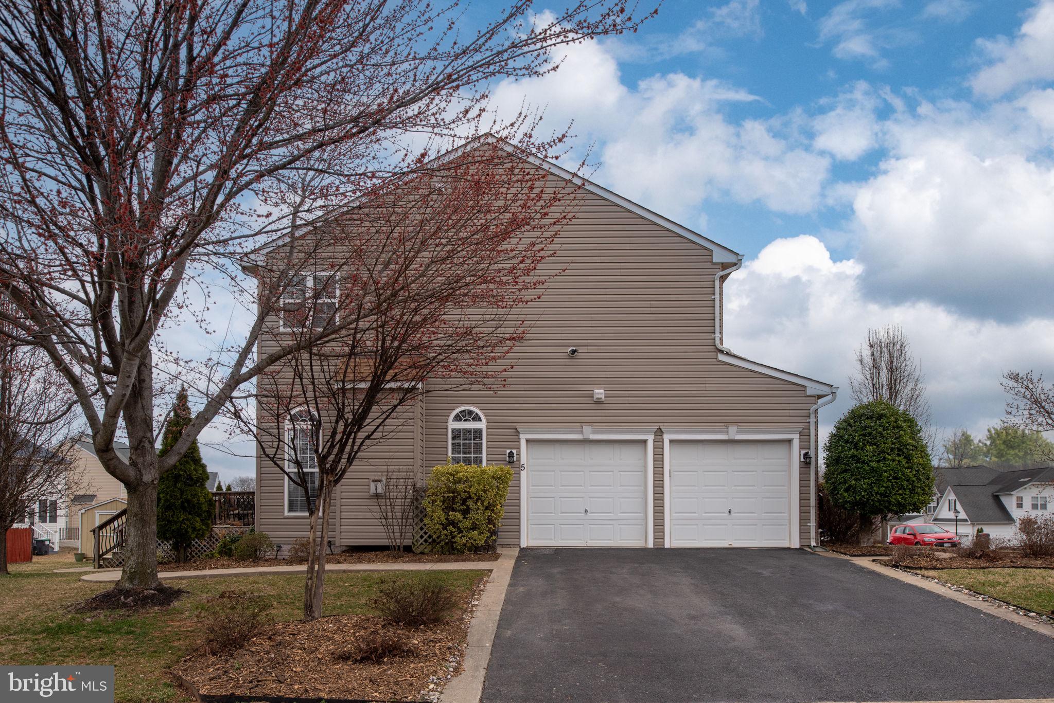 SOMERSET LANDING - Residential