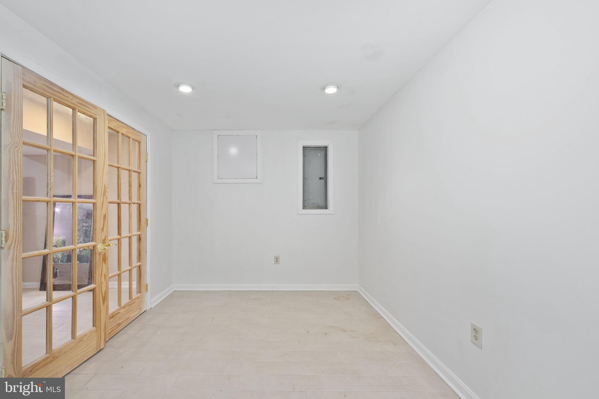 SOMERSET LANDING - Residential