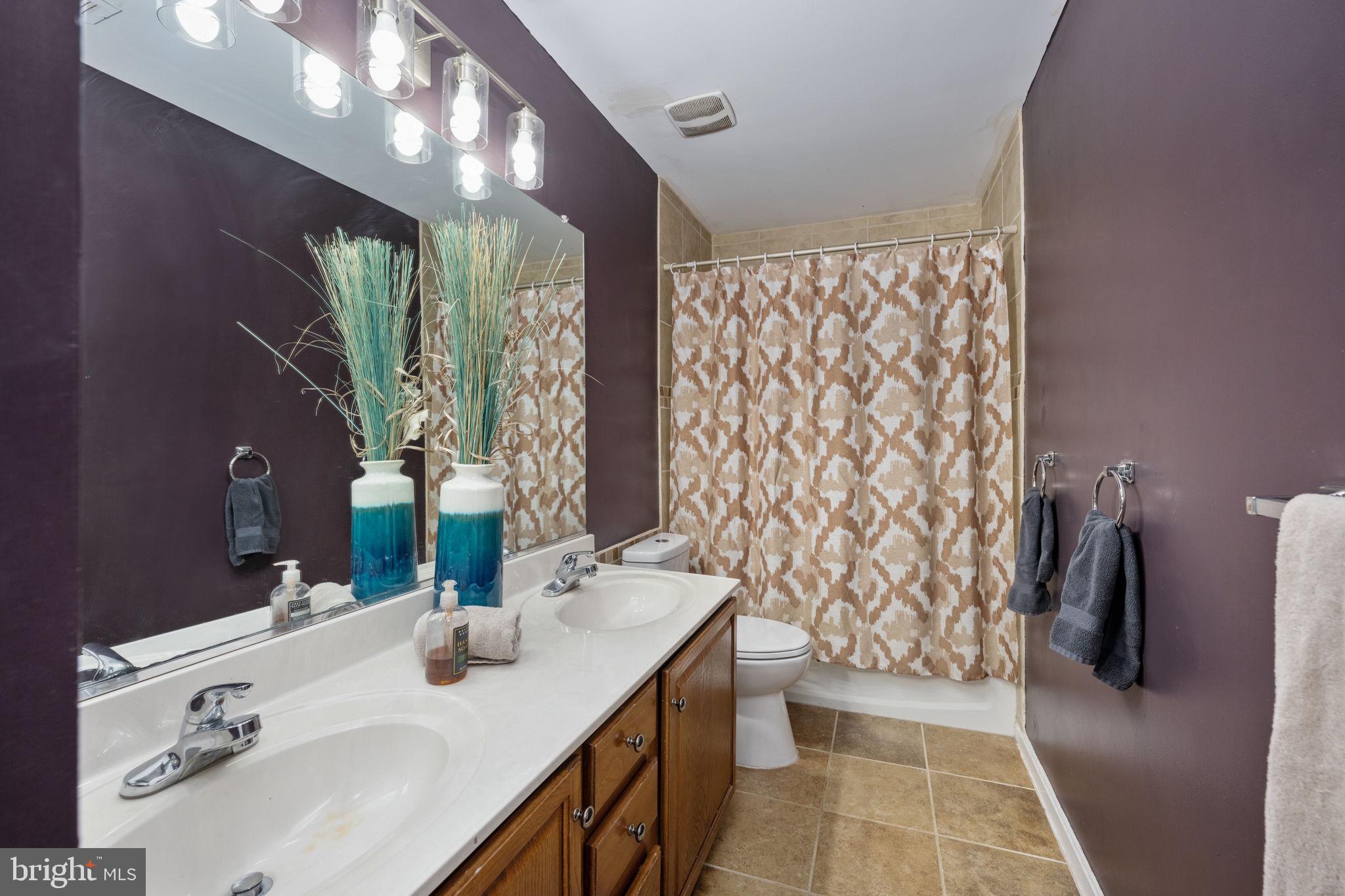 SOMERSET LANDING - Residential