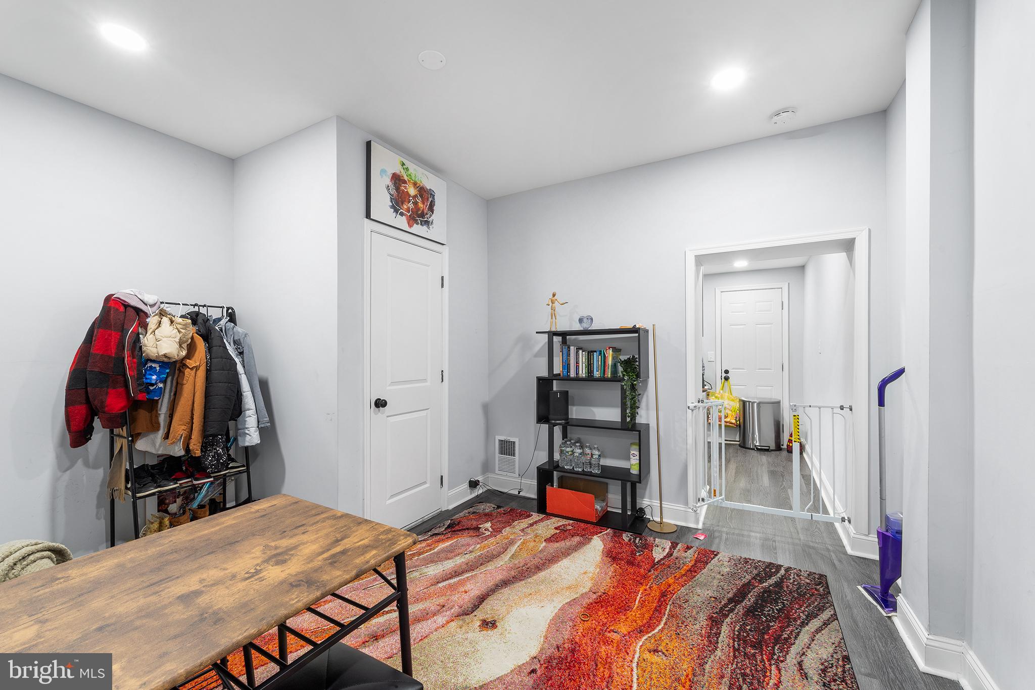 GERMANTOWN - Residential