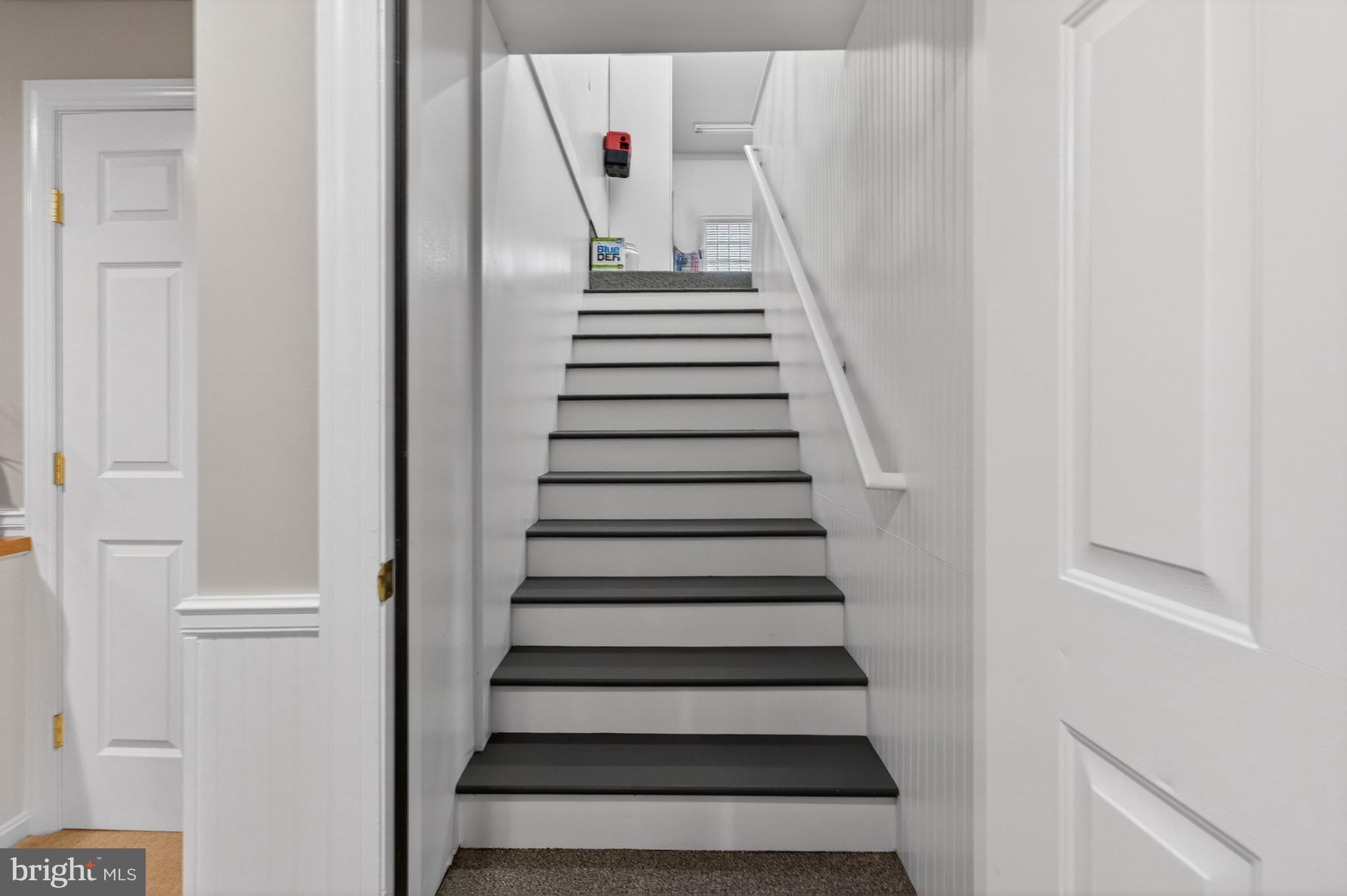 ESTATES AT BRIDLE RIDGE - Residential