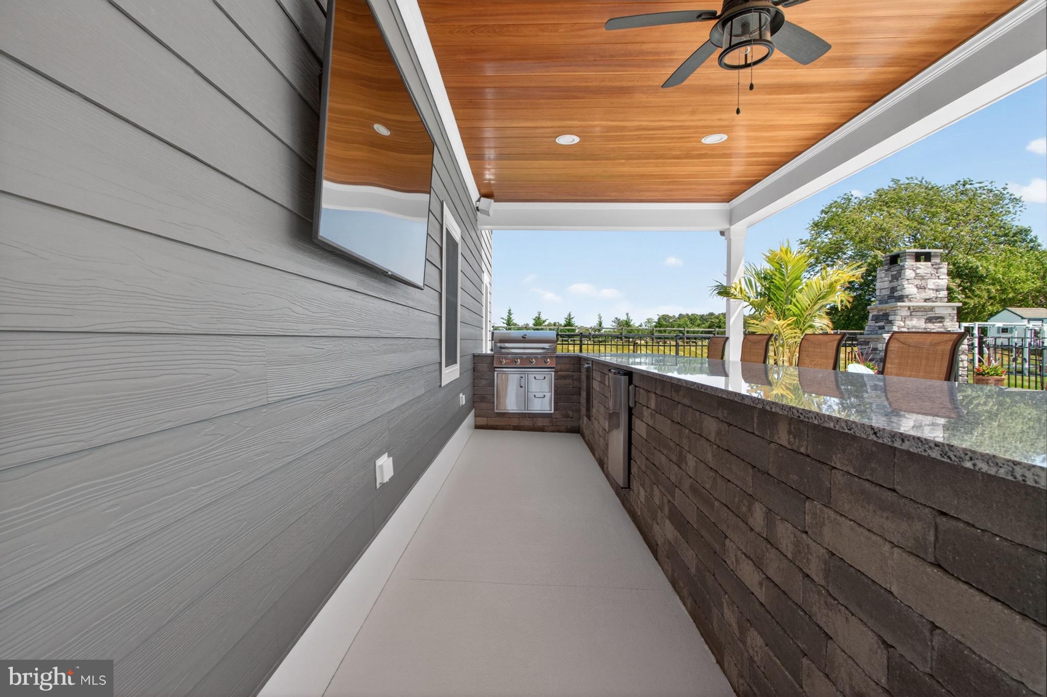ESTATES AT BRIDLE RIDGE - Residential