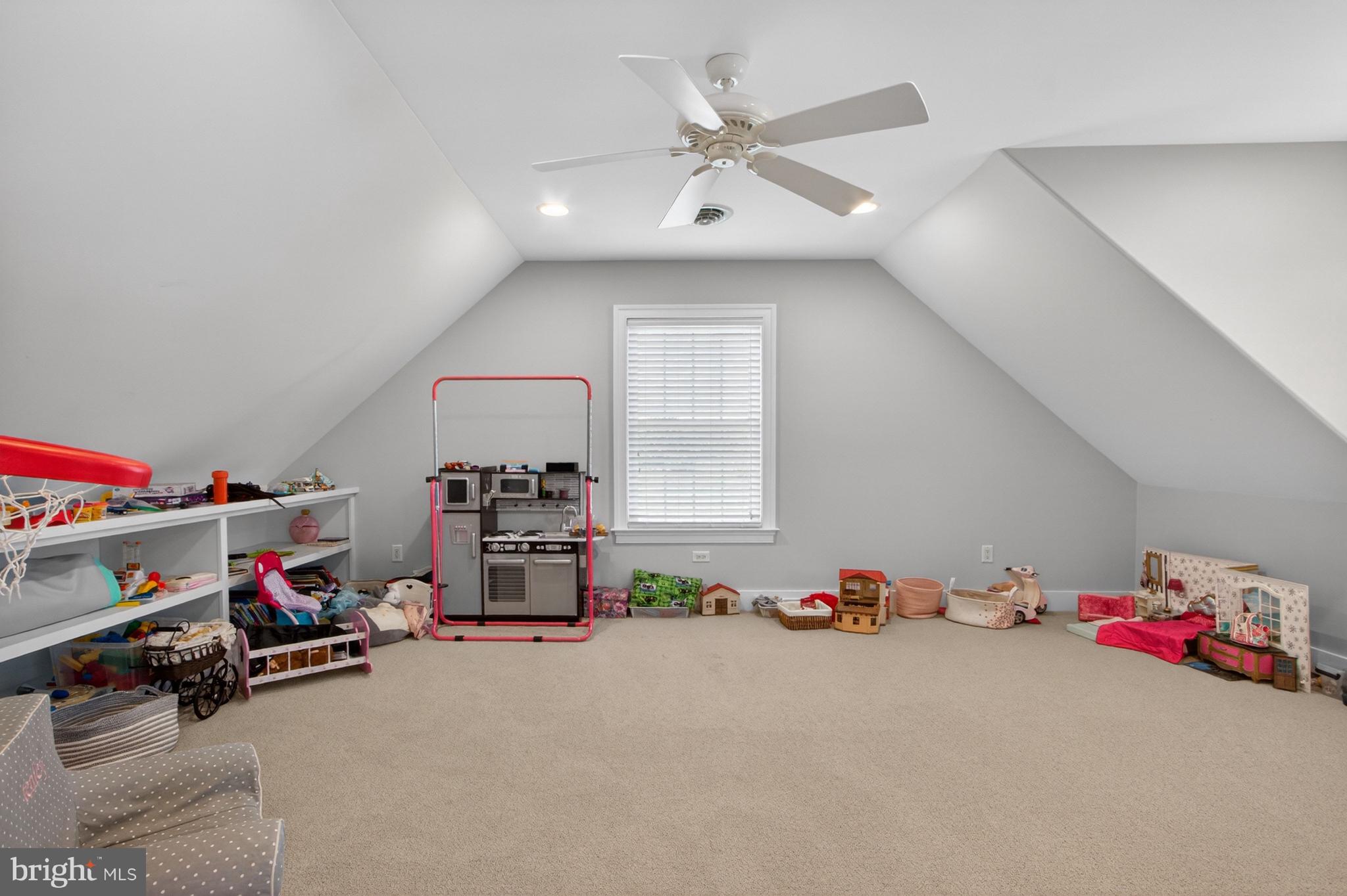 ESTATES AT BRIDLE RIDGE - Residential