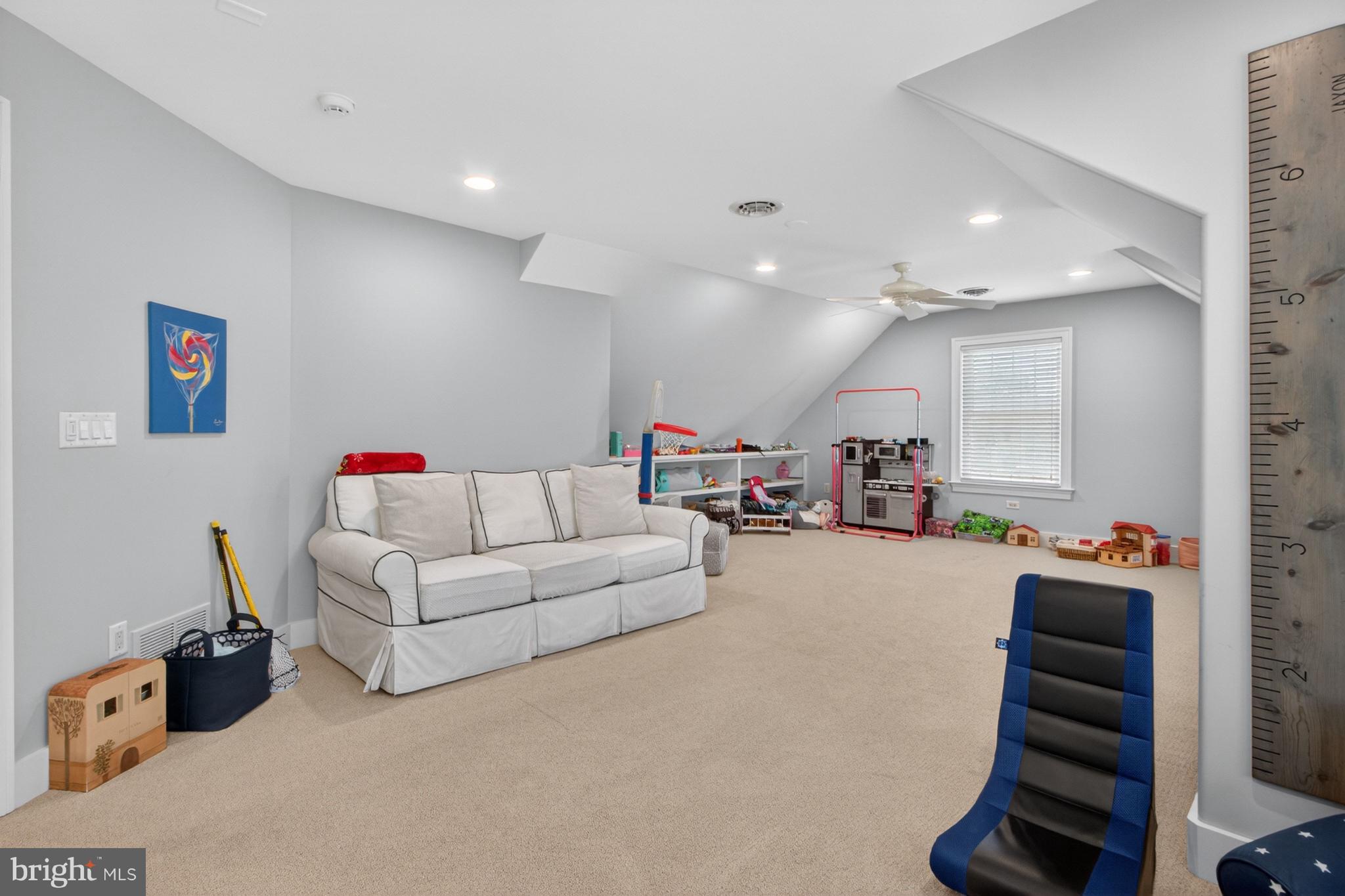 ESTATES AT BRIDLE RIDGE - Residential