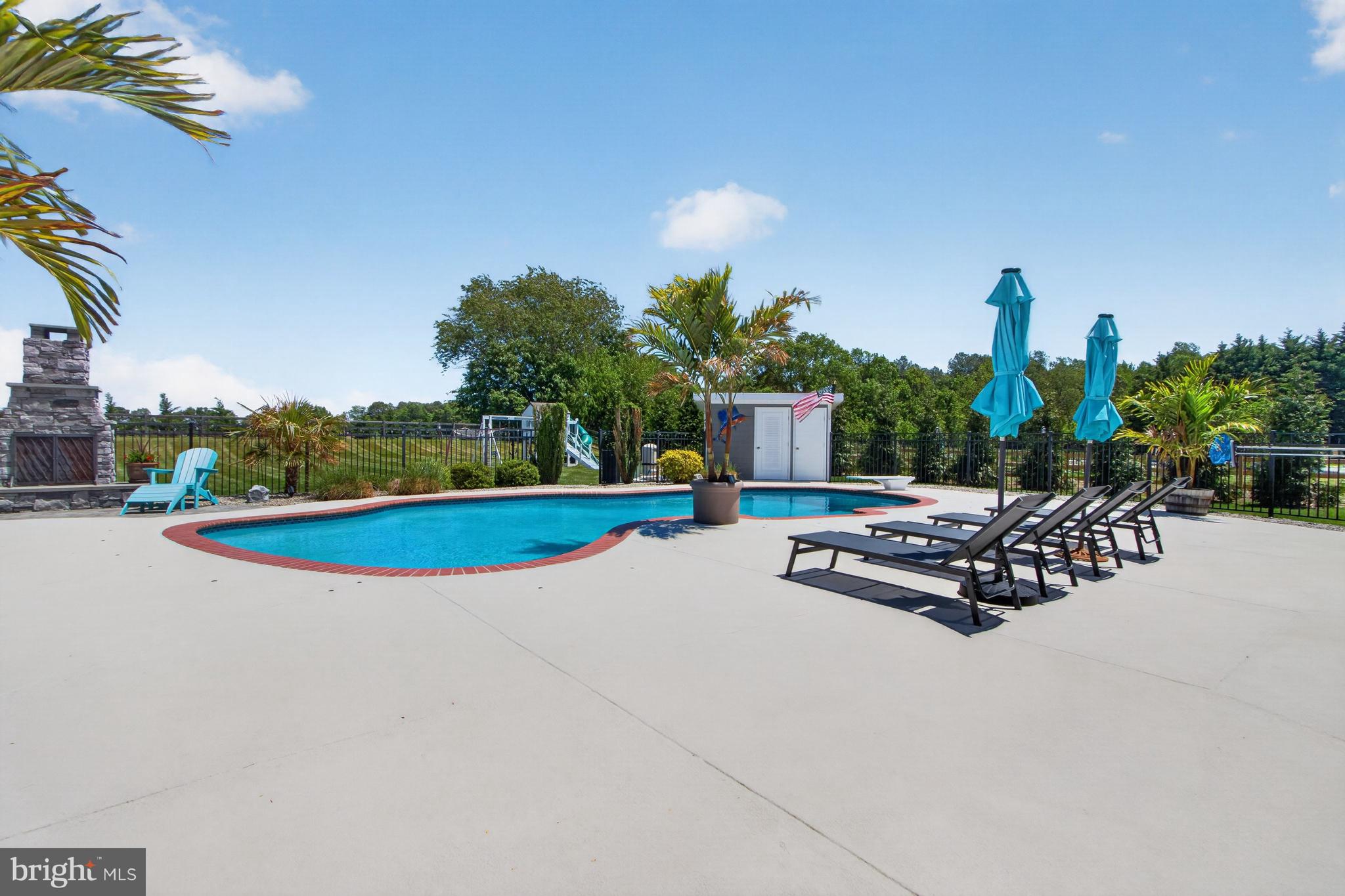ESTATES AT BRIDLE RIDGE - Residential