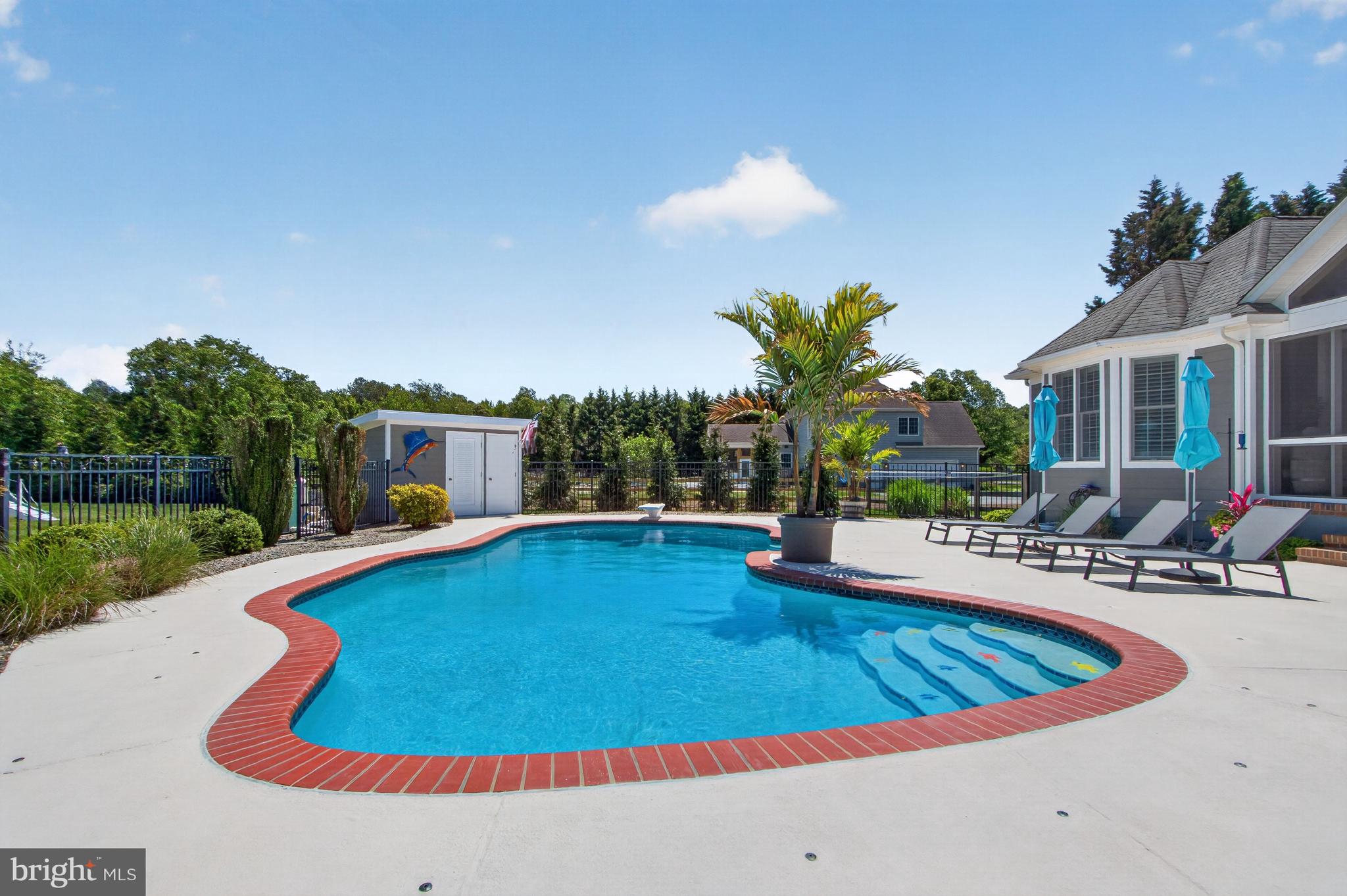 ESTATES AT BRIDLE RIDGE - Residential