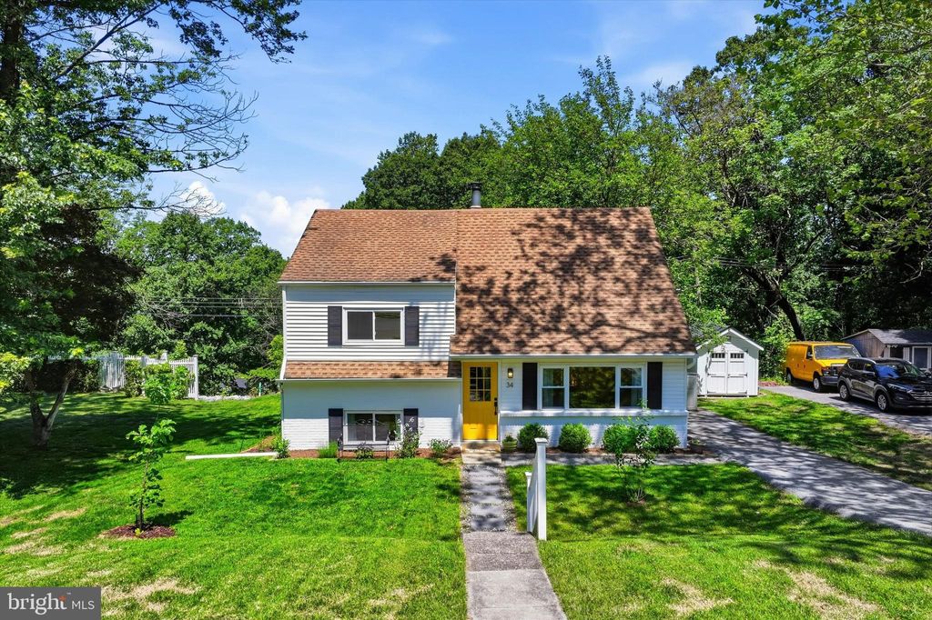 Photo of 34 Sunset Drive, PAOLI, PA 19301 (MLS # PACT2126558)