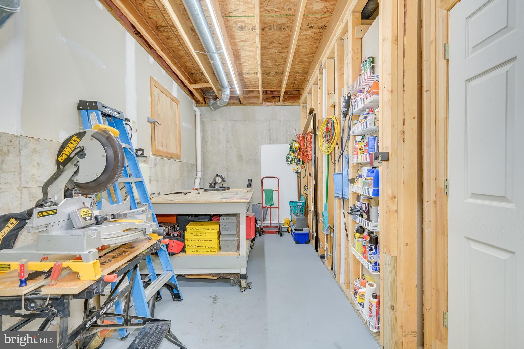 THE WOODS - Residential