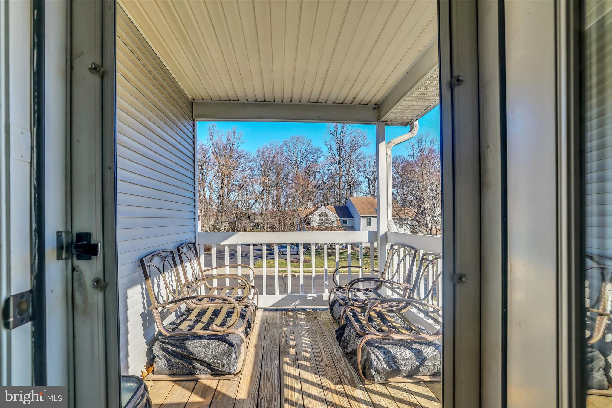 MAKEFIELD GLEN - Residential