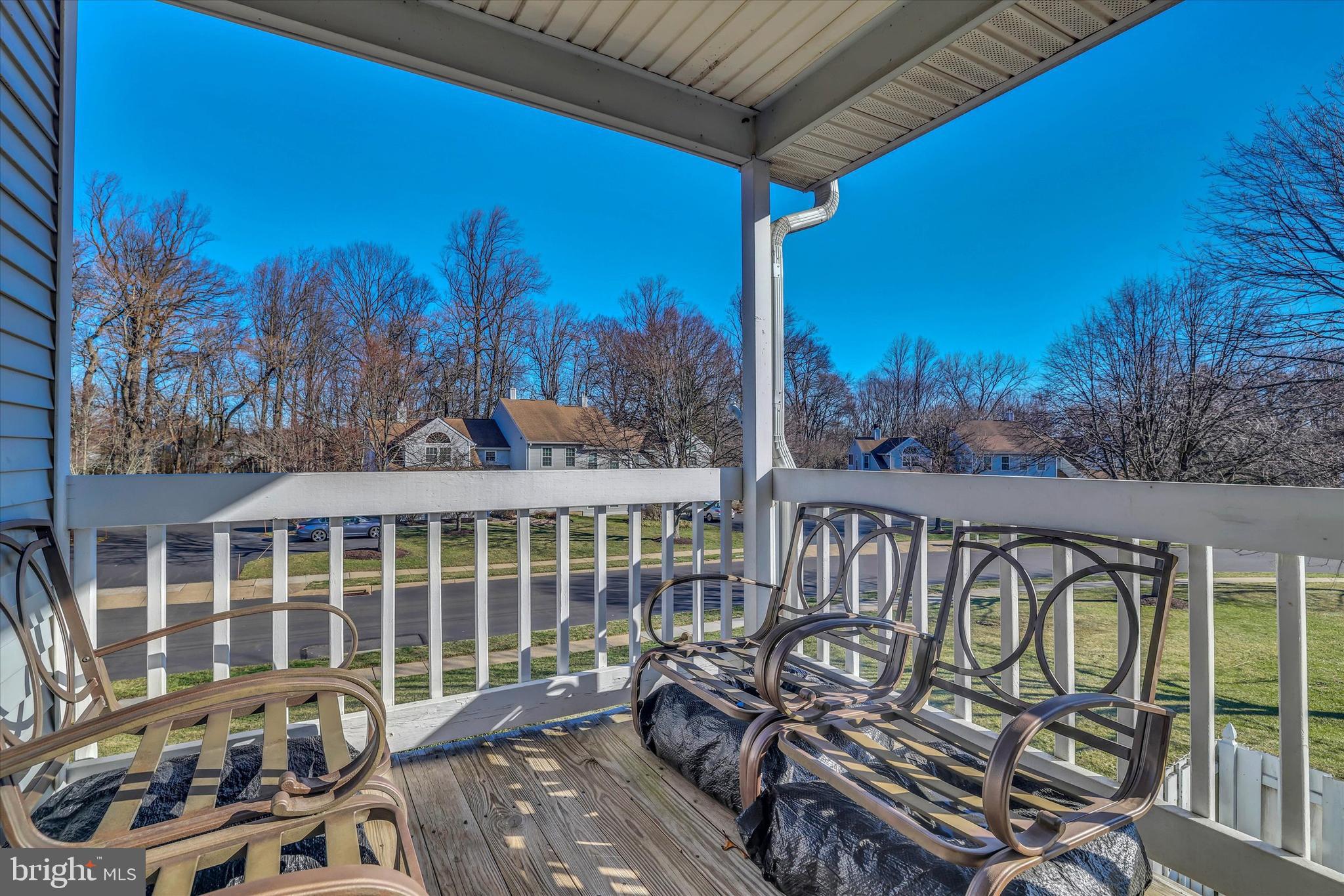 MAKEFIELD GLEN - Residential