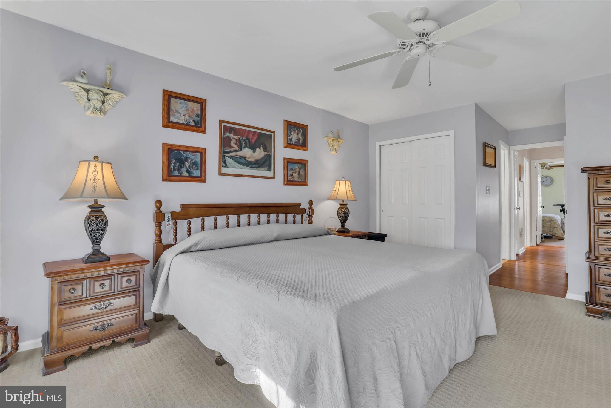 MAKEFIELD GLEN - Residential