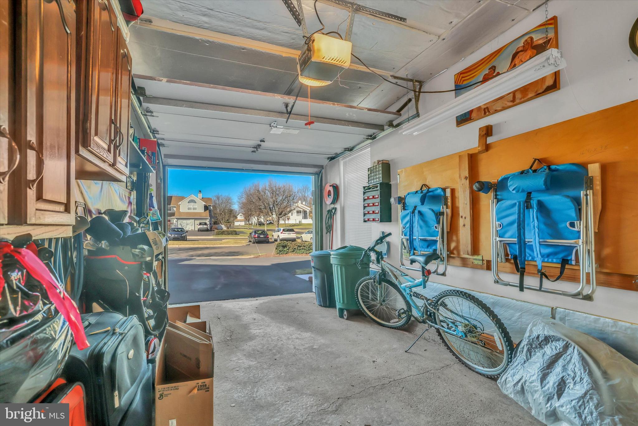 MAKEFIELD GLEN - Residential