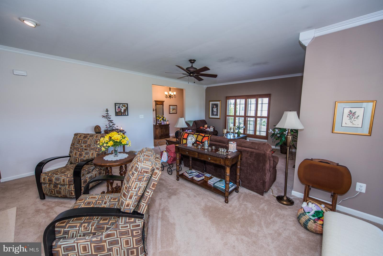 APPLE KNOLLS ESTATES - Residential