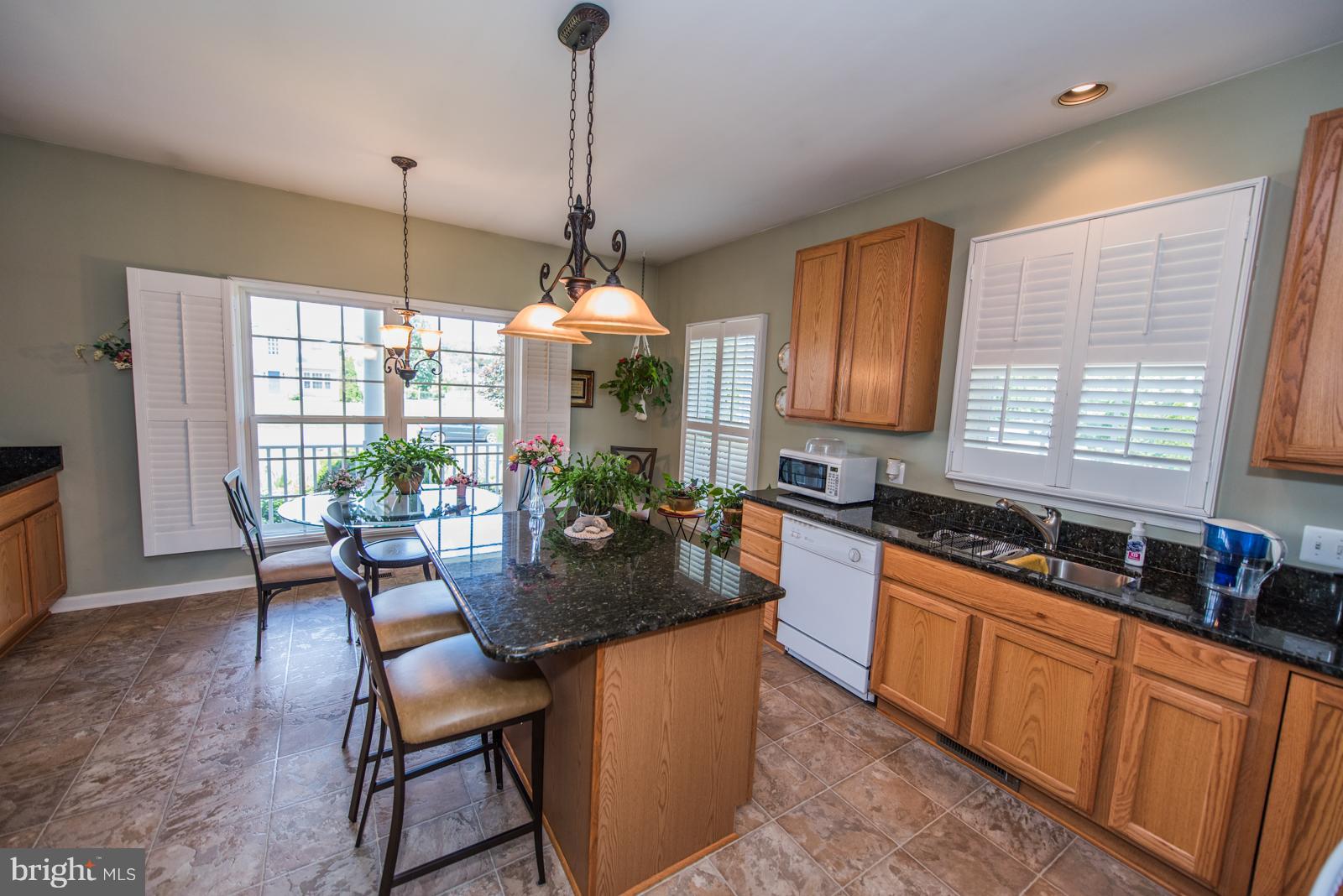 APPLE KNOLLS ESTATES - Residential