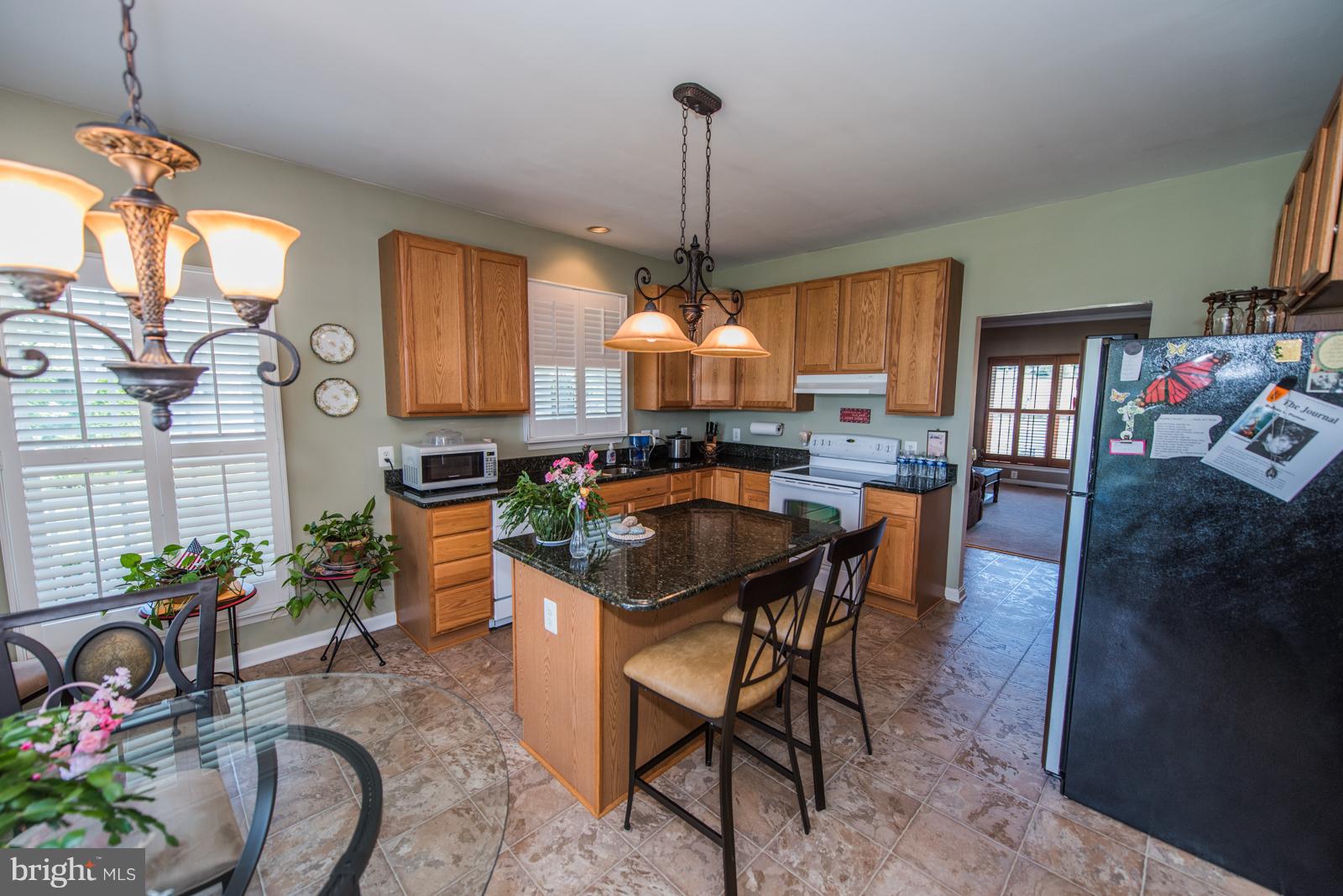 APPLE KNOLLS ESTATES - Residential