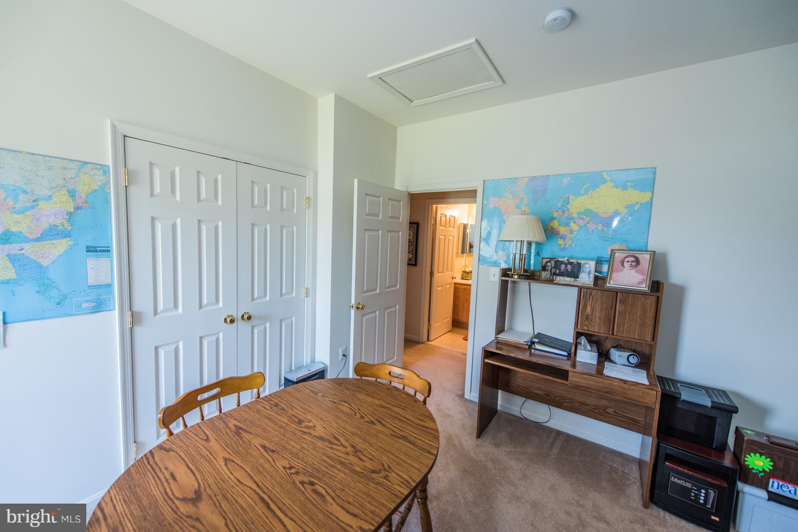 APPLE KNOLLS ESTATES - Residential