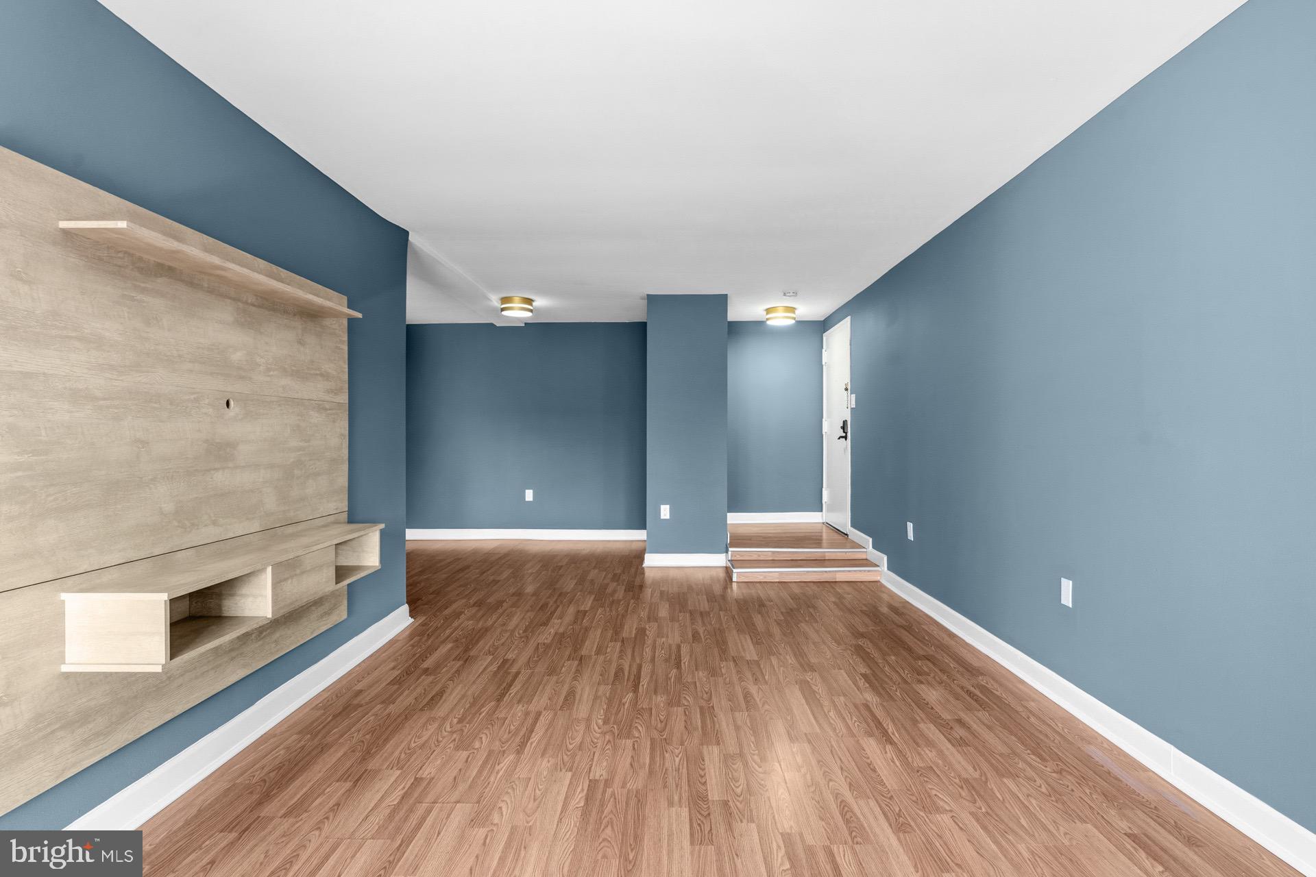 422 GIRARD STREET 144