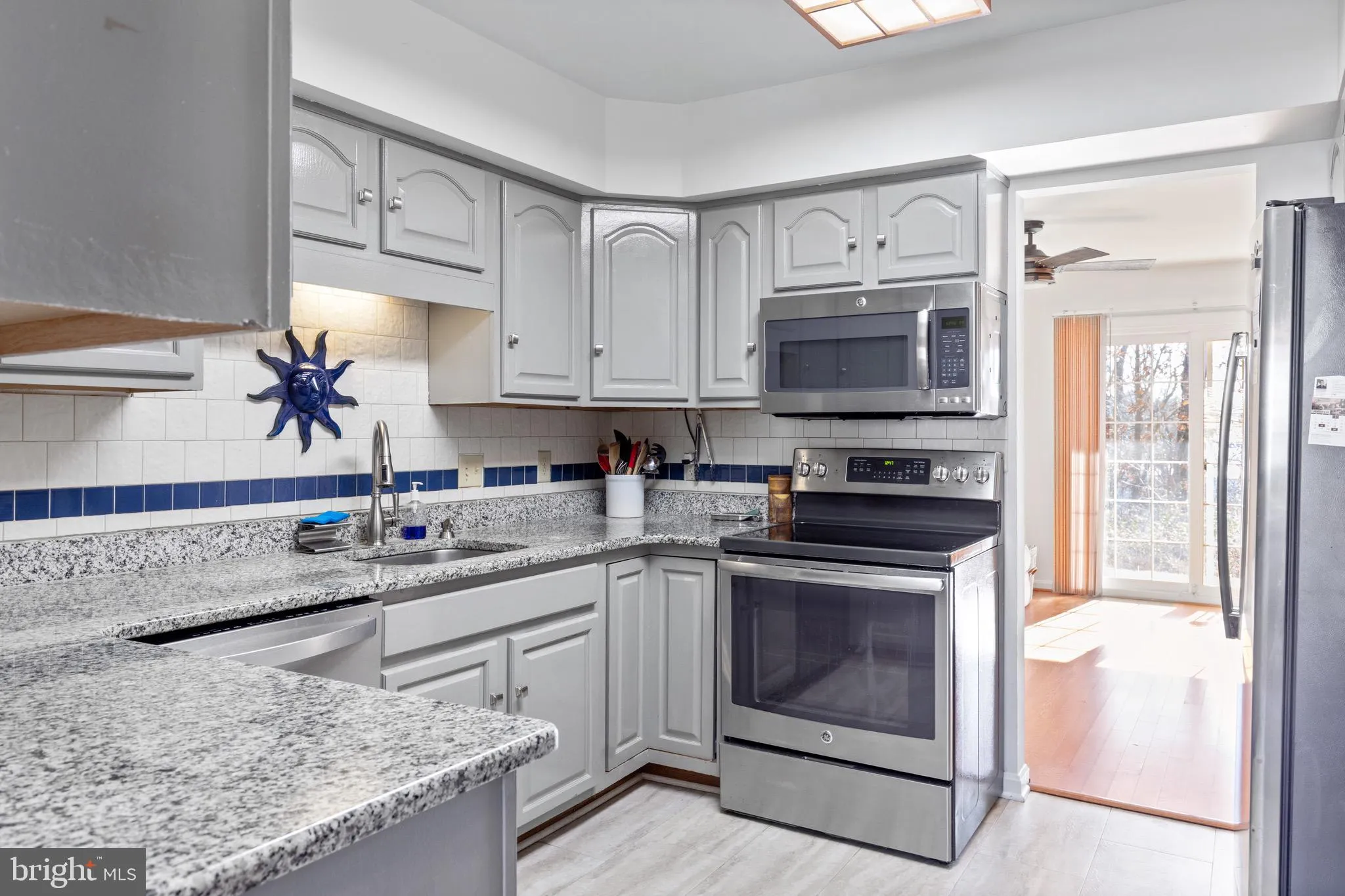 Phoenixville, Pennsylvania 19460, United States, 3 Bedrooms Bedrooms, ,3 BathroomsBathrooms,Residential,Pending,30765