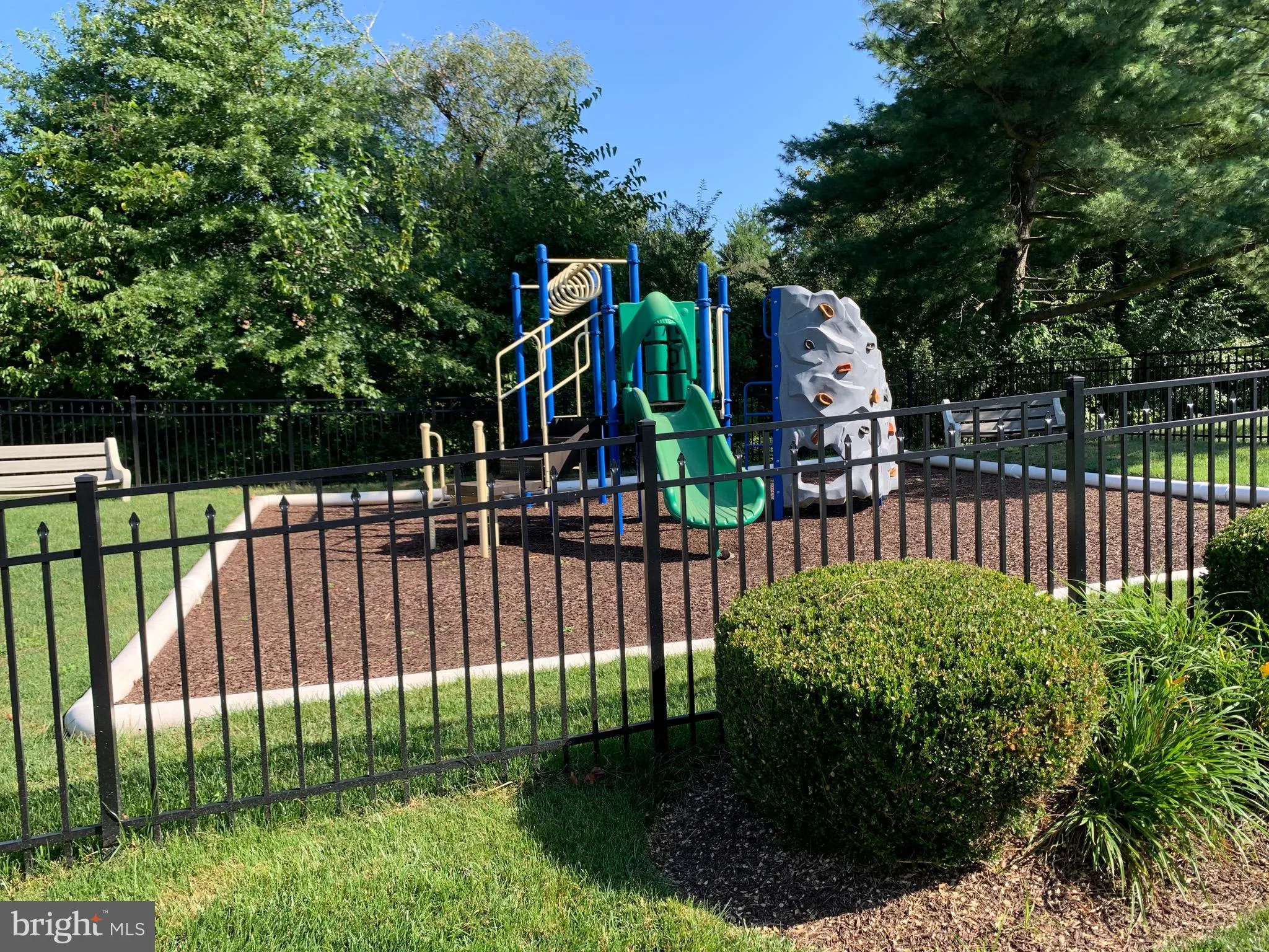 Phoenixville, Pennsylvania 19460, United States, 3 Bedrooms Bedrooms, ,3 BathroomsBathrooms,Residential,Pending,30765