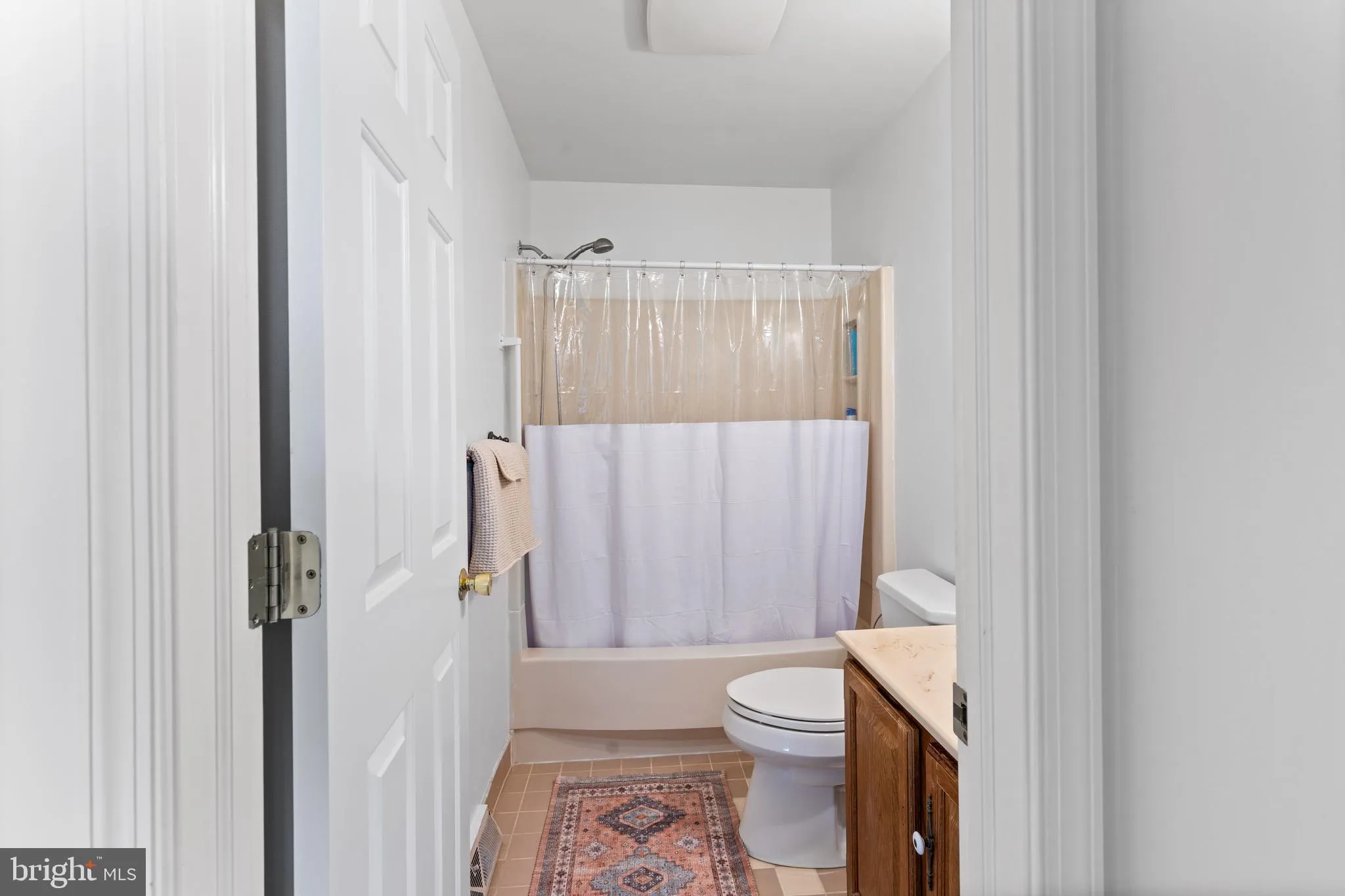 Phoenixville, Pennsylvania 19460, United States, 3 Bedrooms Bedrooms, ,3 BathroomsBathrooms,Residential,Pending,30765