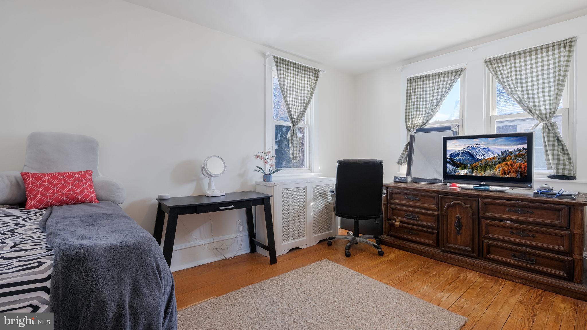 MILL RUN - Residential