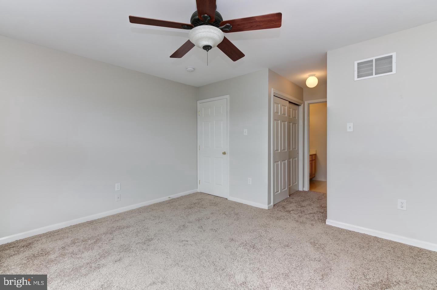 FRENCH CREEK TOWNH - Residential Lease