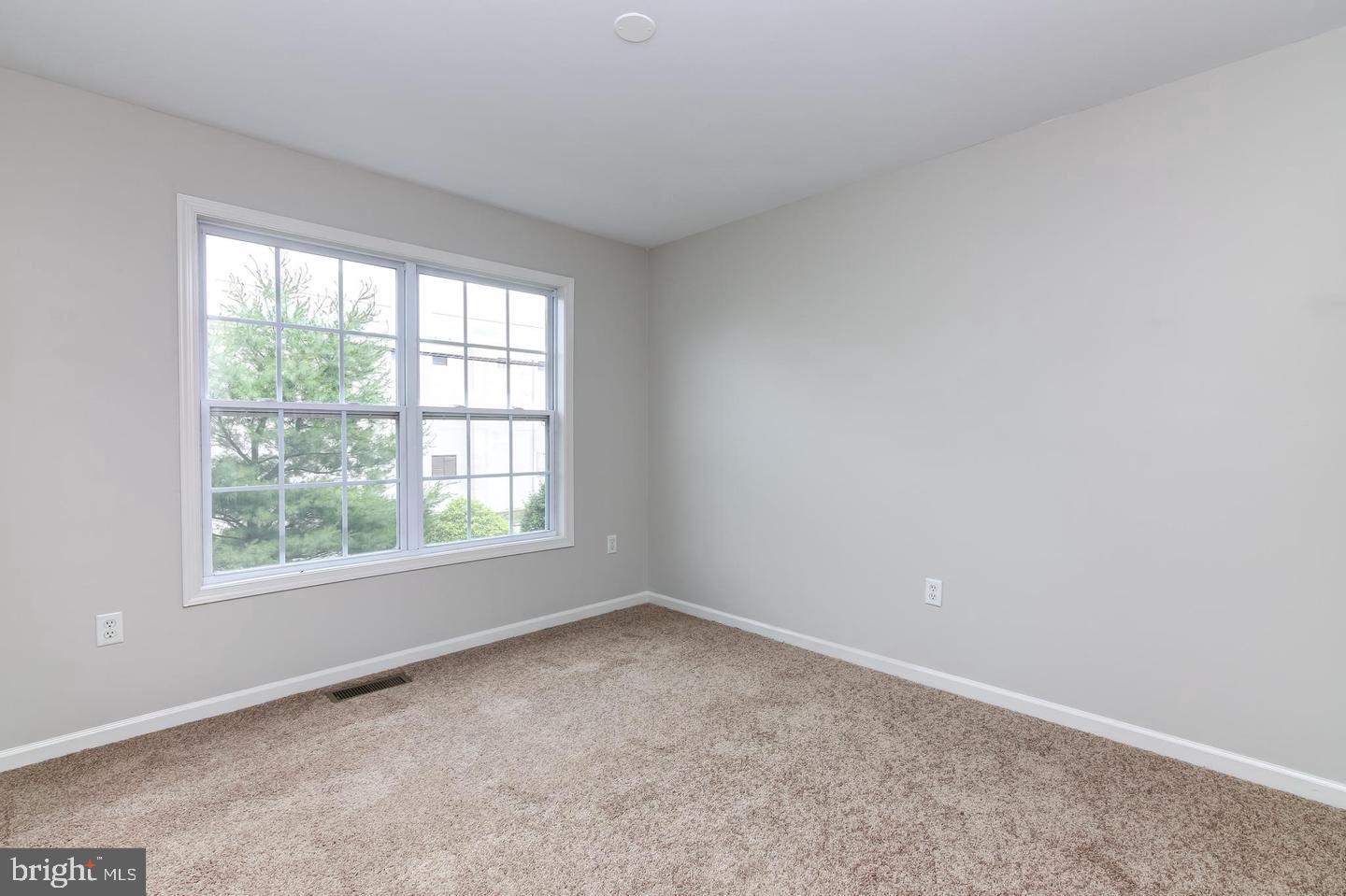 FRENCH CREEK TOWNH - Residential Lease