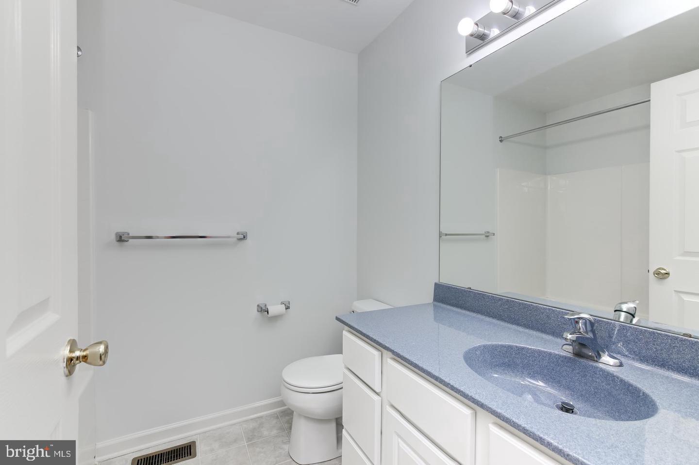 FRENCH CREEK TOWNH - Residential Lease