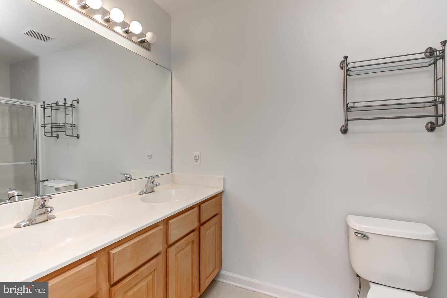 FRENCH CREEK TOWNH - Residential Lease