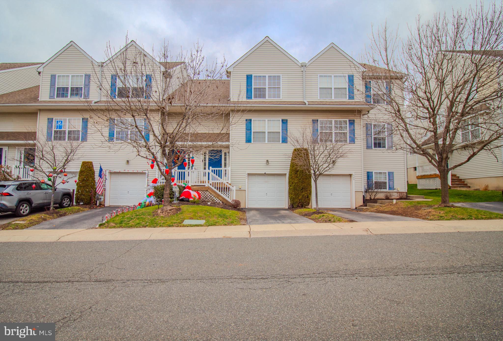 FRENCH CREEK TOWNH - Residential Lease