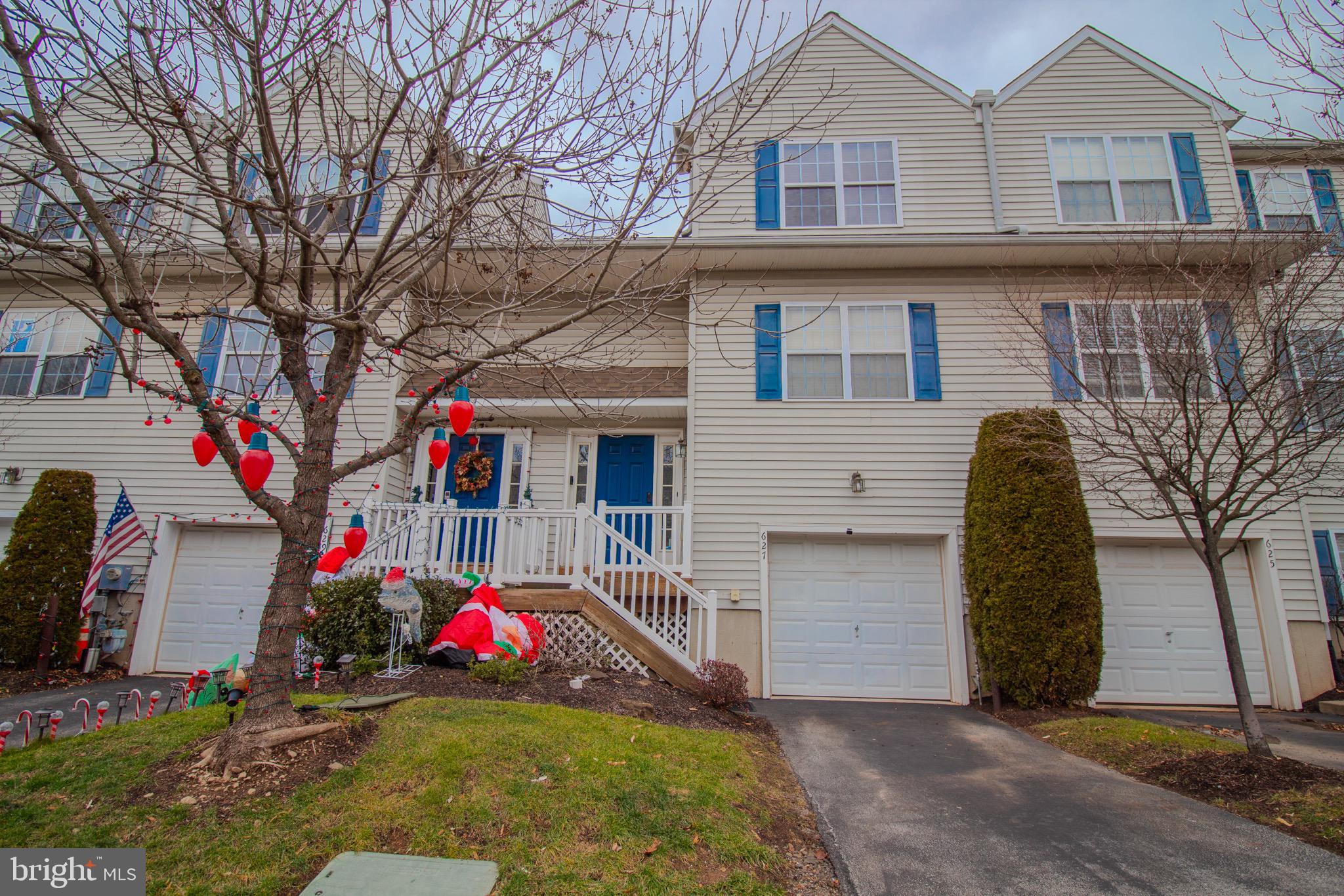 FRENCH CREEK TOWNH - Residential Lease