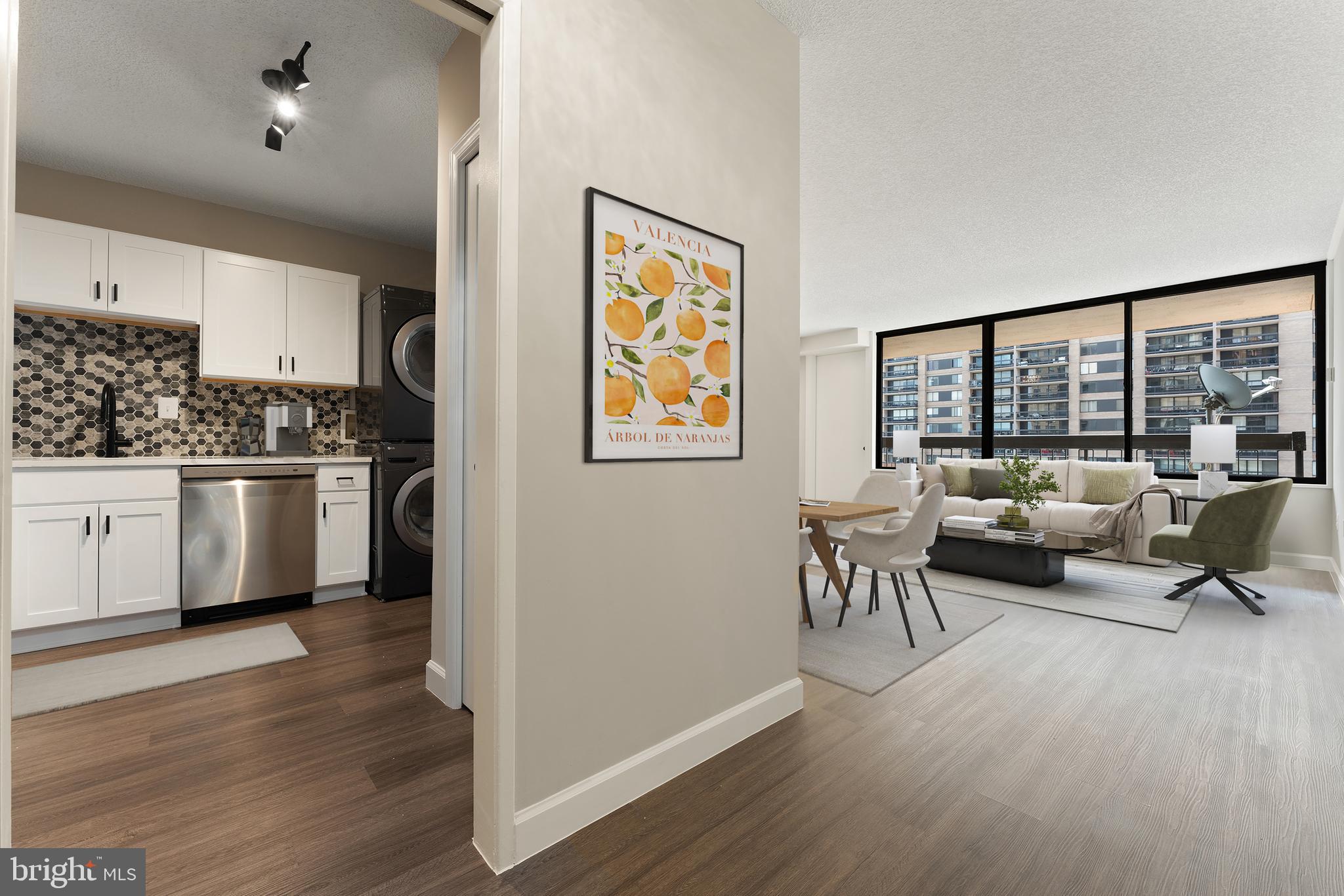 SKYLINE PLAZA - Residential