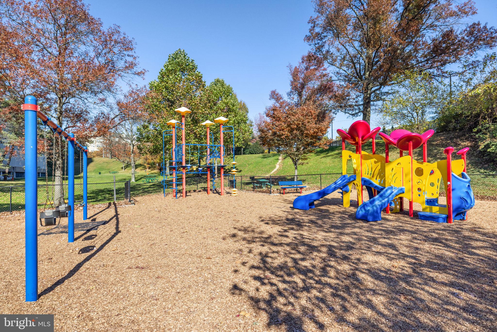 SKYLINE PLAZA - Residential