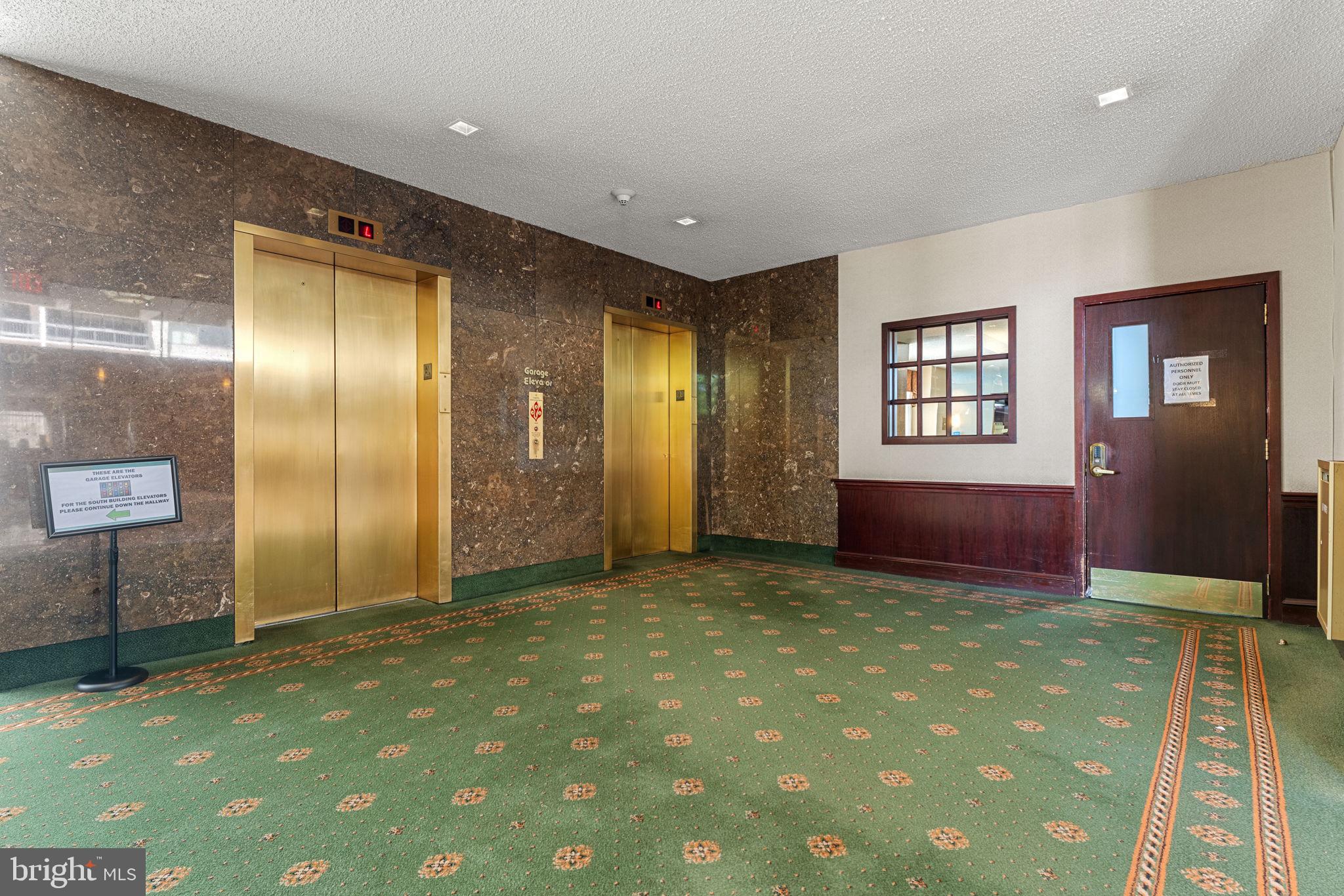 SKYLINE PLAZA - Residential