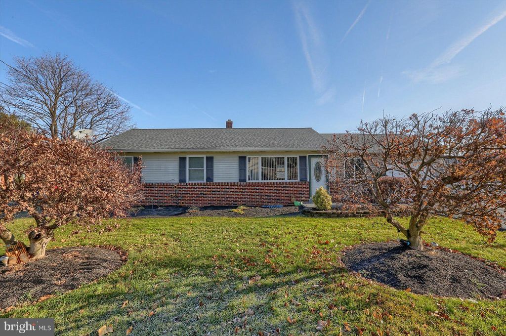 Photo of 5695 MAIN ST, EAST PETERSBURG, PA 17520 (MLS # PALA2019634)