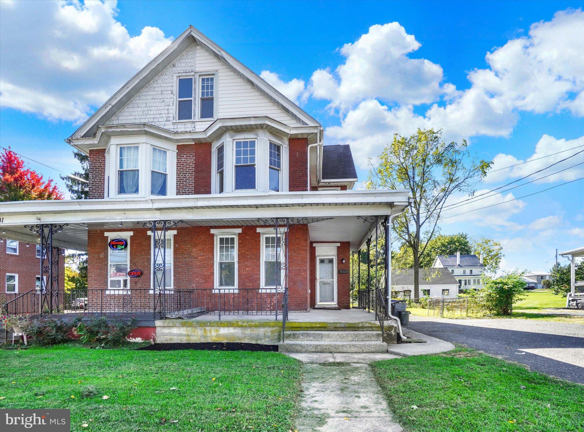 3305 MARKET STREET