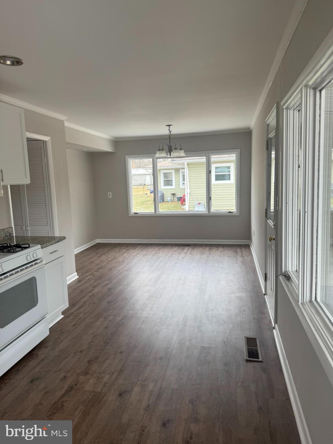 INGLESIDE - Residential Lease