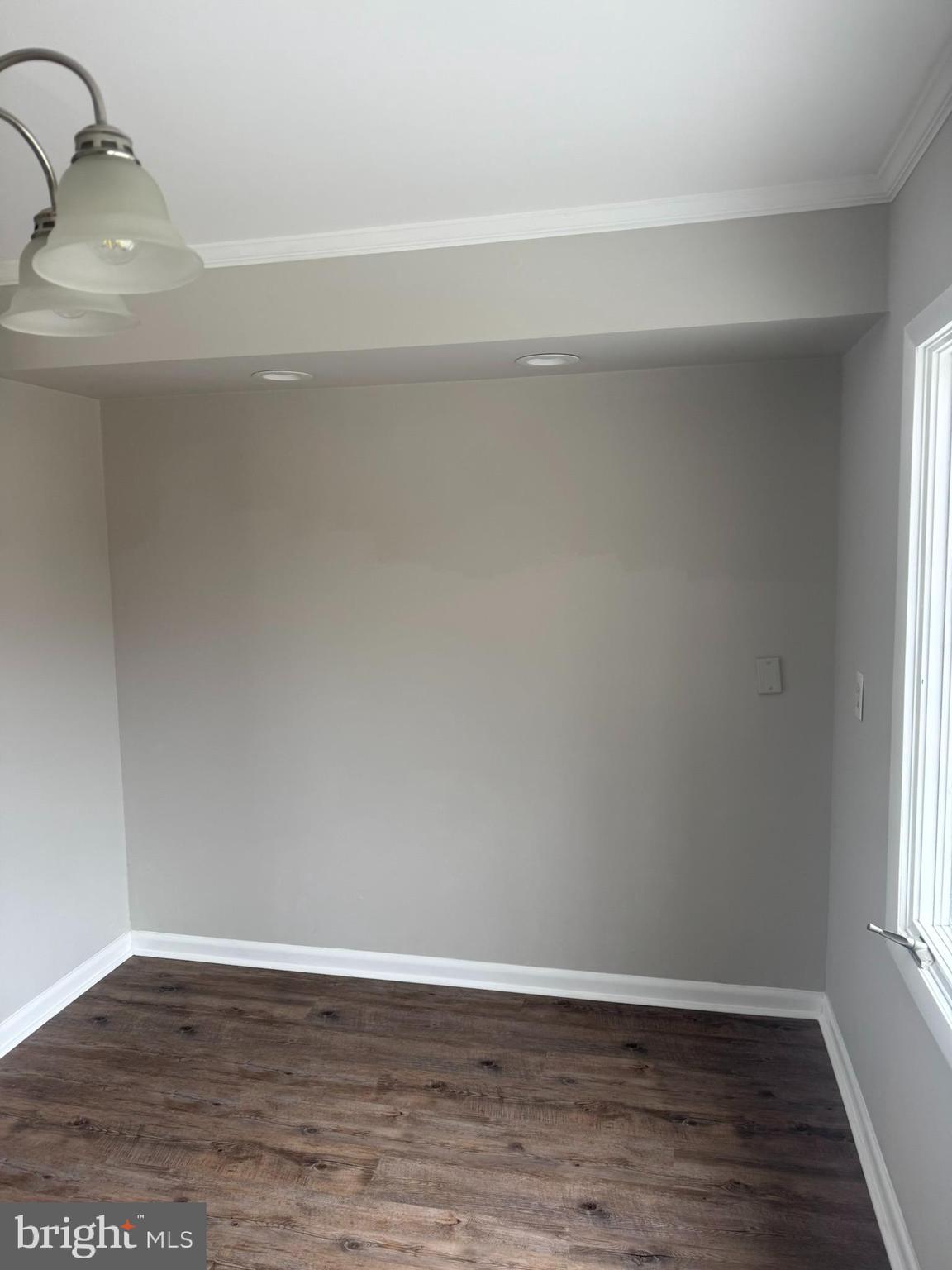 INGLESIDE - Residential Lease