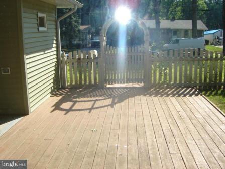 INGLESIDE - Residential Lease