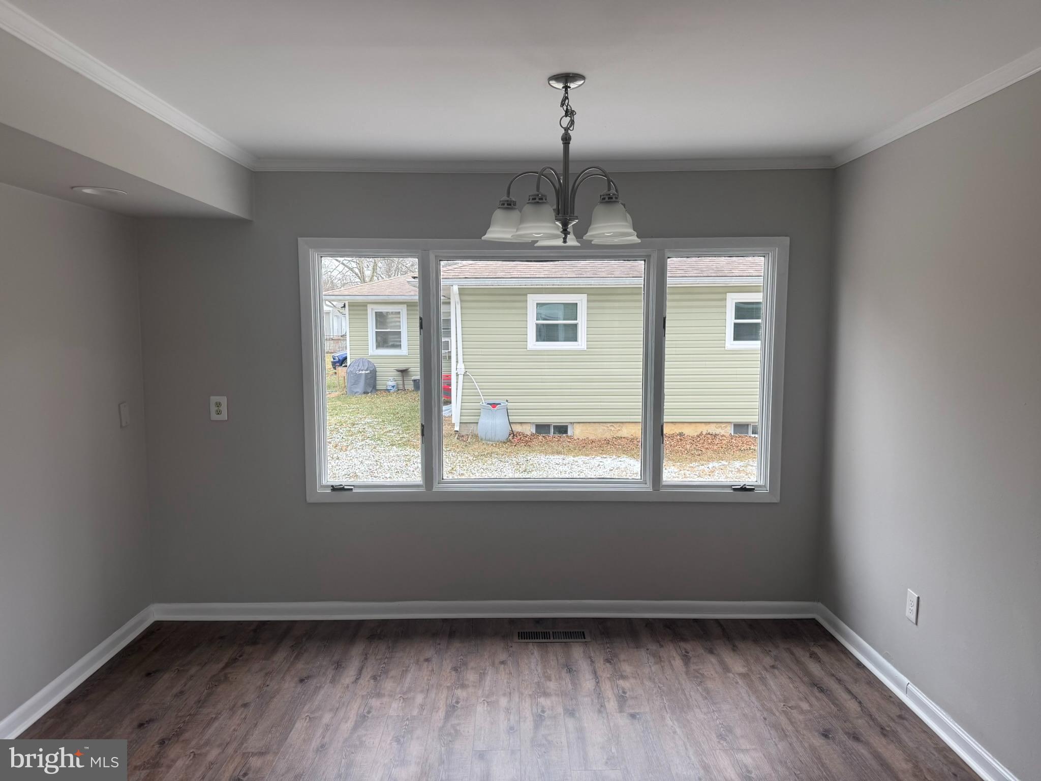 INGLESIDE - Residential Lease