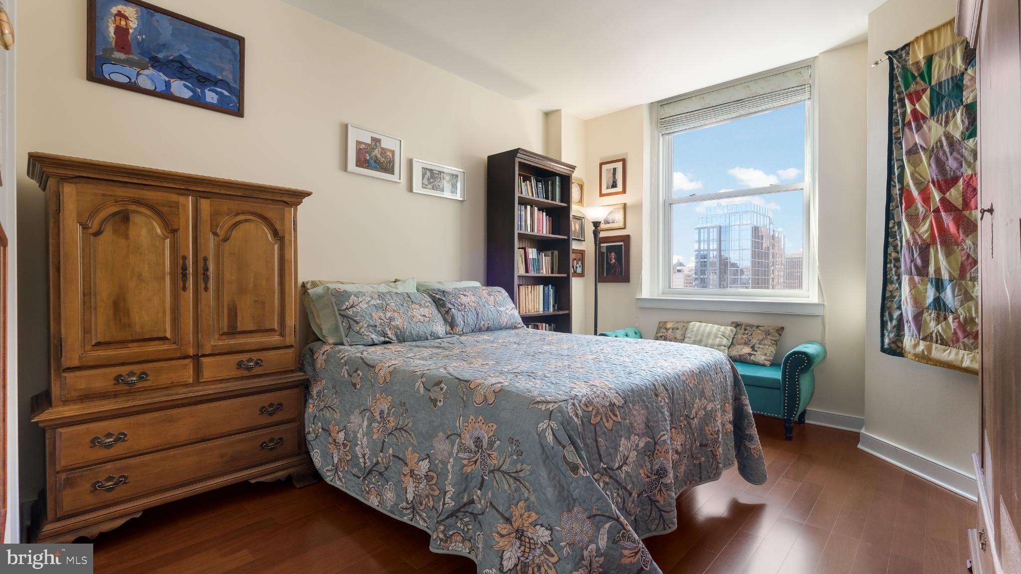 RITTENHOUSE SQUARE - Residential