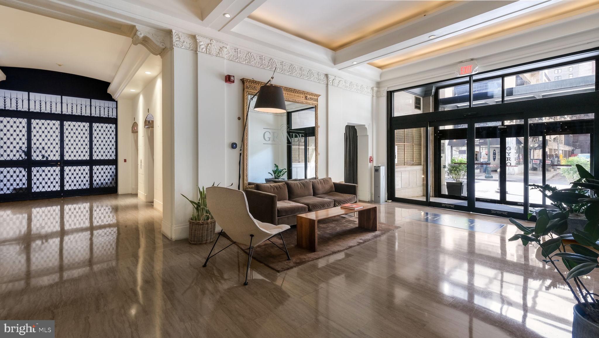 RITTENHOUSE SQUARE - Residential